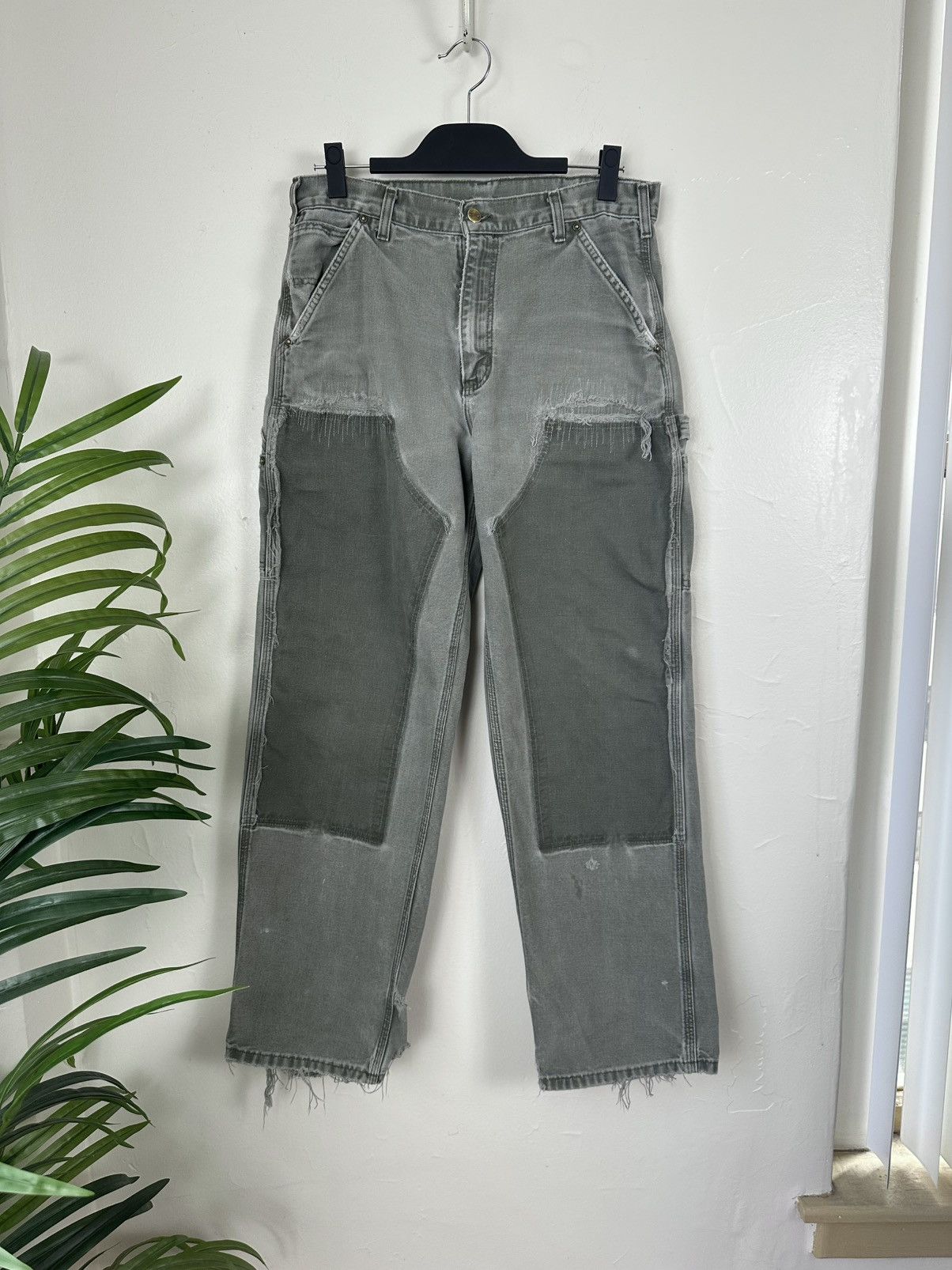 Carhartt (31x30) CRAZY THRASHED REPAIRED Carhartt Double Knee Pants Size US 31 - 1 Thumbnail