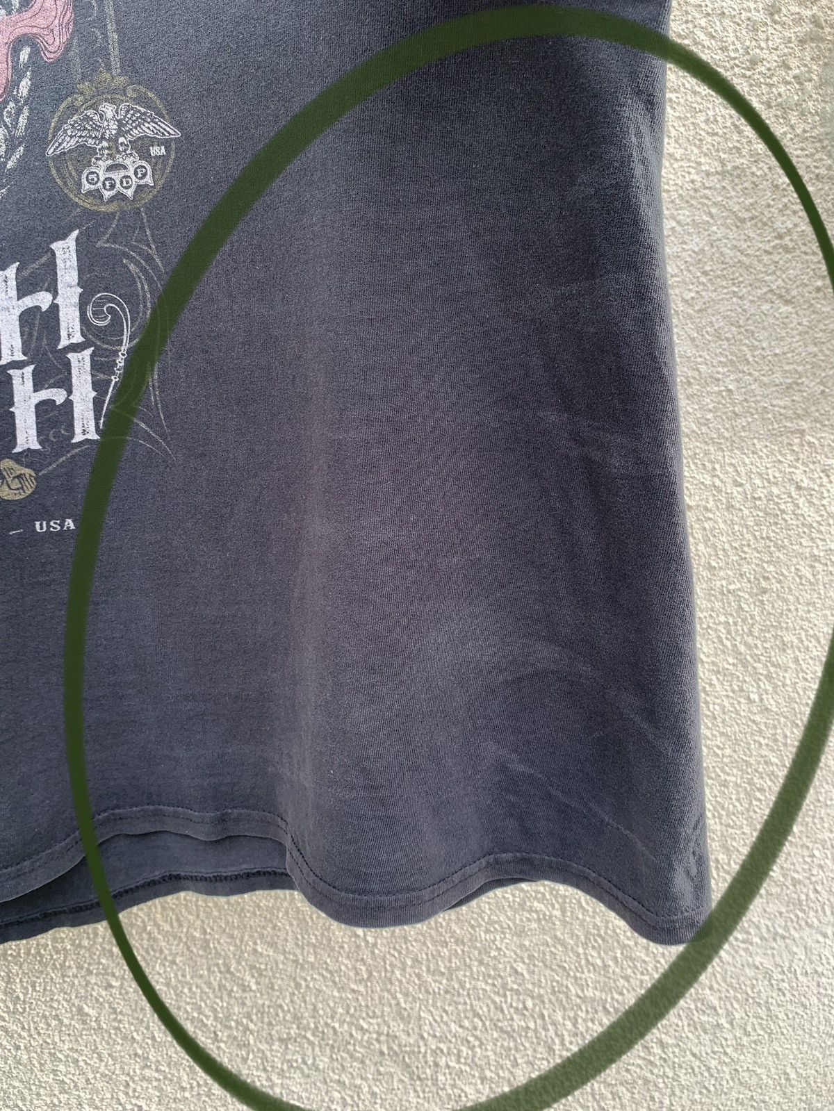 Band Tees Vintage Five Finger Death Punch Faded Distressed T-shirt Size US XXL / EU 58 / 5 - 17 Thumbnail