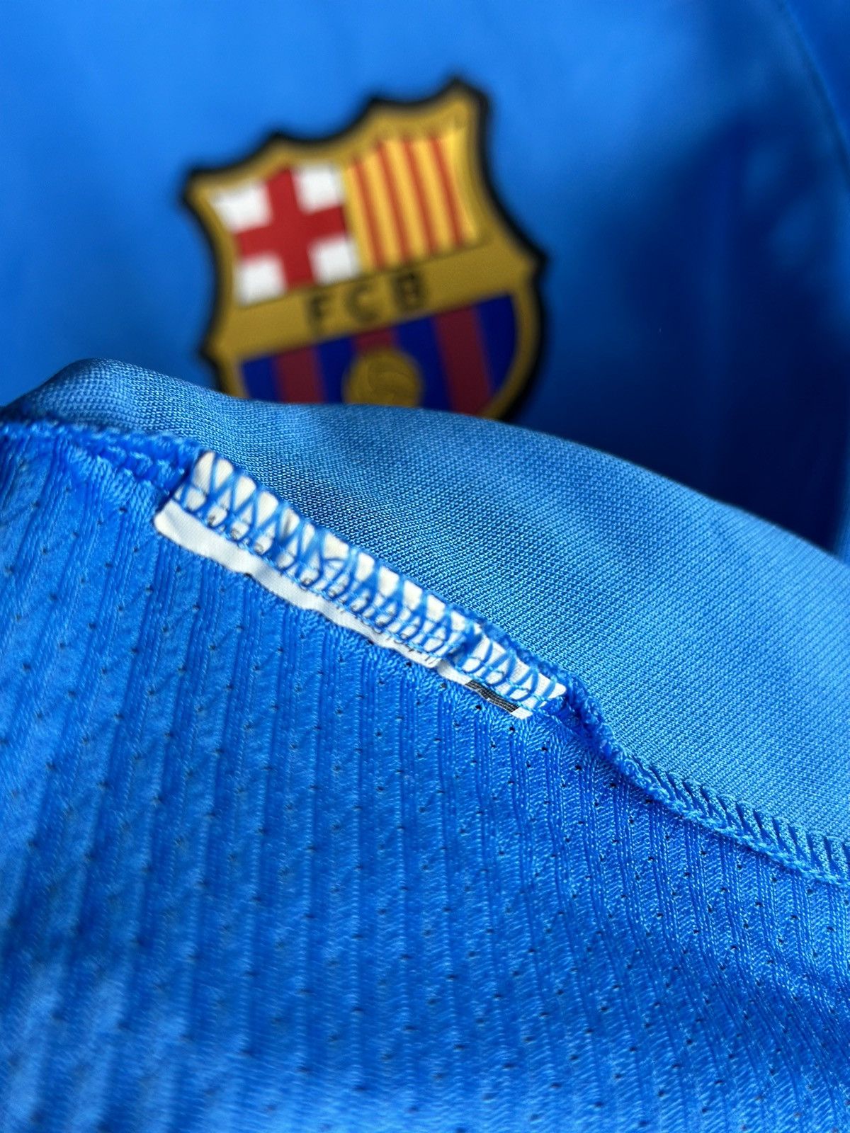 Nike NIKE FC BARCELONA 2015/2016 TRAINING SOCCER FOOTBALL JERSEY Size US M / EU 48-50 / 2 - 10 Thumbnail