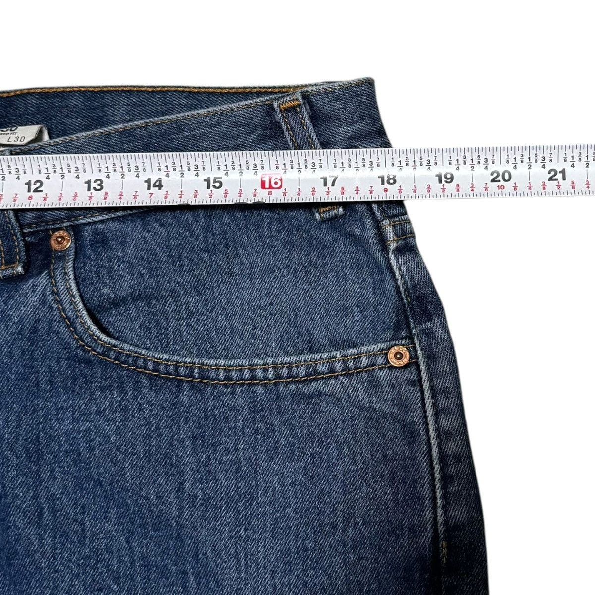 Levi's 2002 Levi's 550 Cut Off Jean Shorts Men's 38 (Fits 36) Size US 36 / EU 52 - 7 Thumbnail