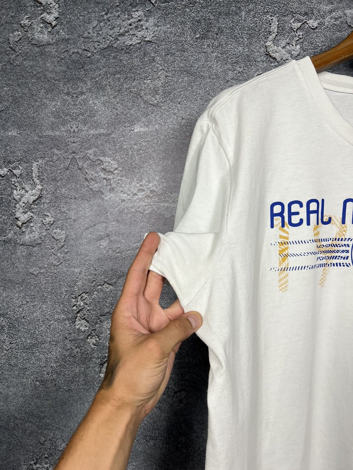 Adidas Vintage 2010 Adidas Real Madrid Cotton T-shirt Size Xl Size US XL / EU 56 / 4 - 6 Thumbnail
