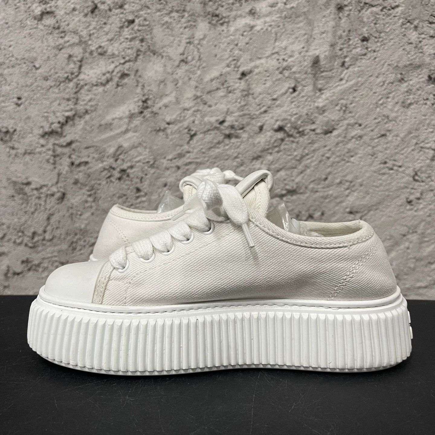 Miu Miu MIUMIU Cookie Sneakers 34.5 Size US 4.5 / IT 34.5 - 5 Thumbnail