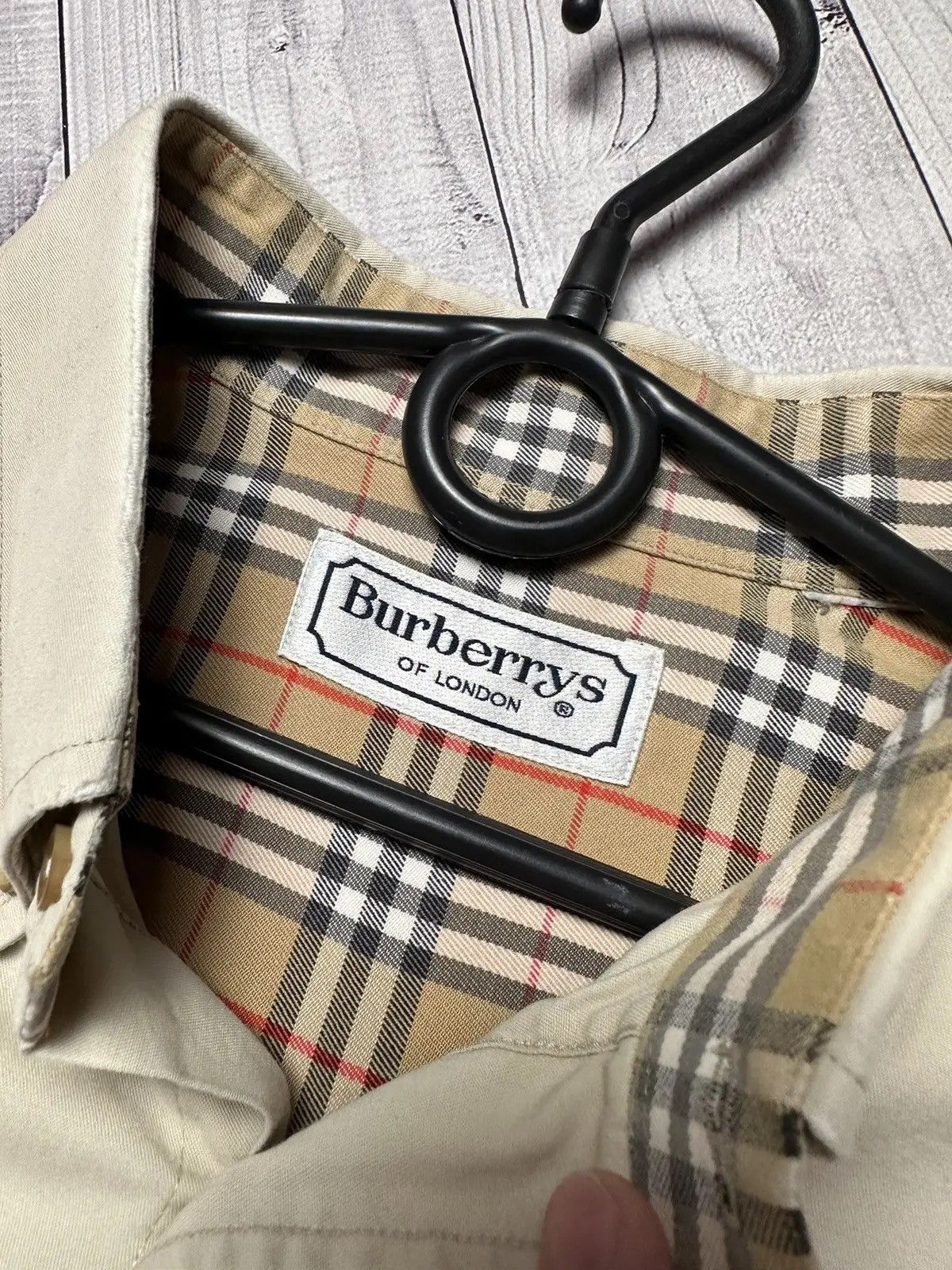 Burberry Vintage Burberry's shirt long sleeve rare logo XL plaid Size US L / EU 52-54 / 3 - 3 Thumbnail