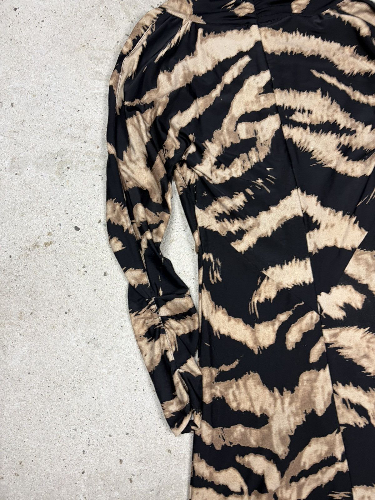 Roberto Cavalli Roberto Cavalli 2007 Animal Print Dress Size S / US 4 / IT 40 - 15 Thumbnail