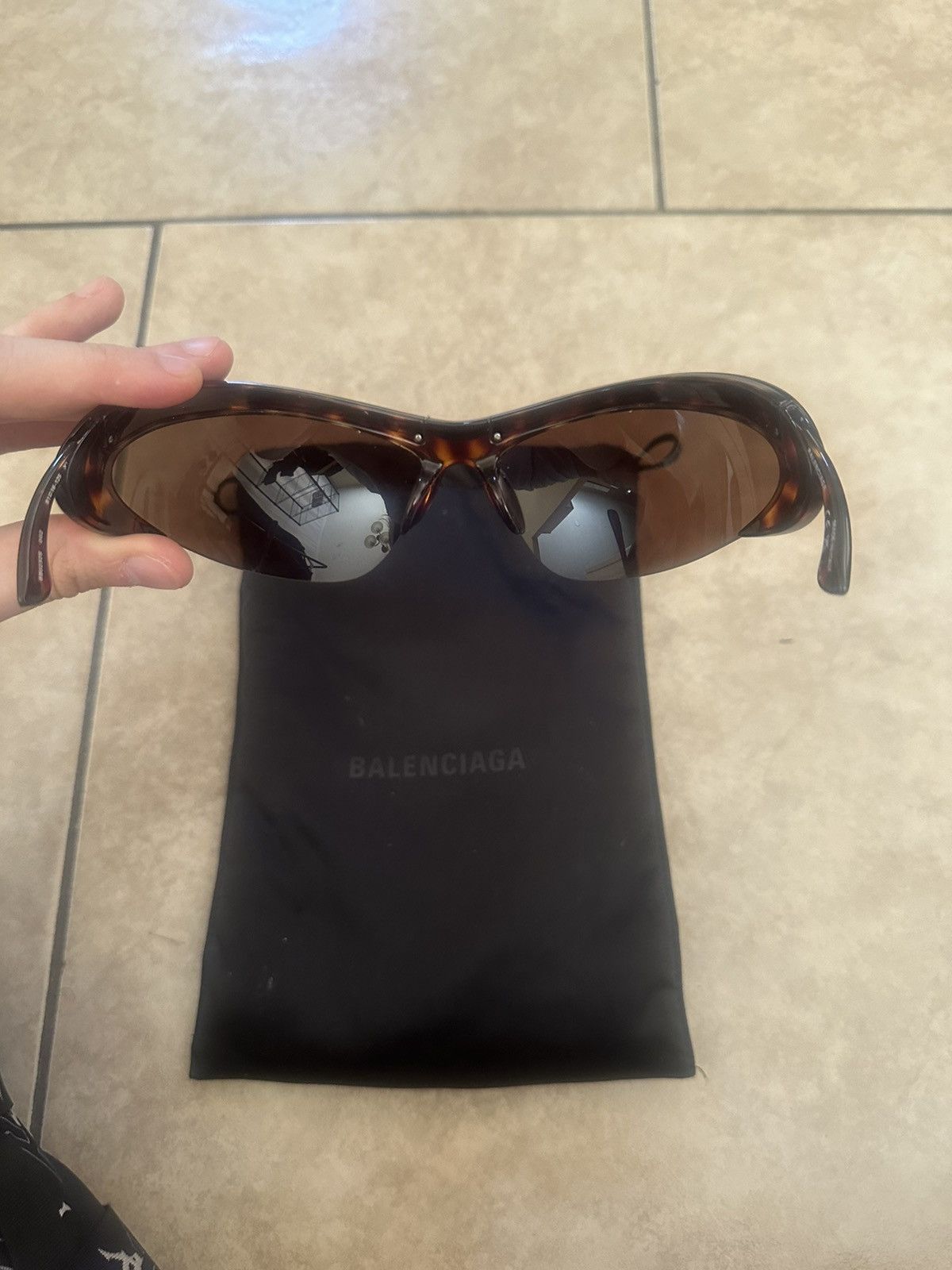 Balenciaga Balenciaga Tortoiseshell Wire Cat Sunglasses Size ONE SIZE - 7 Thumbnail
