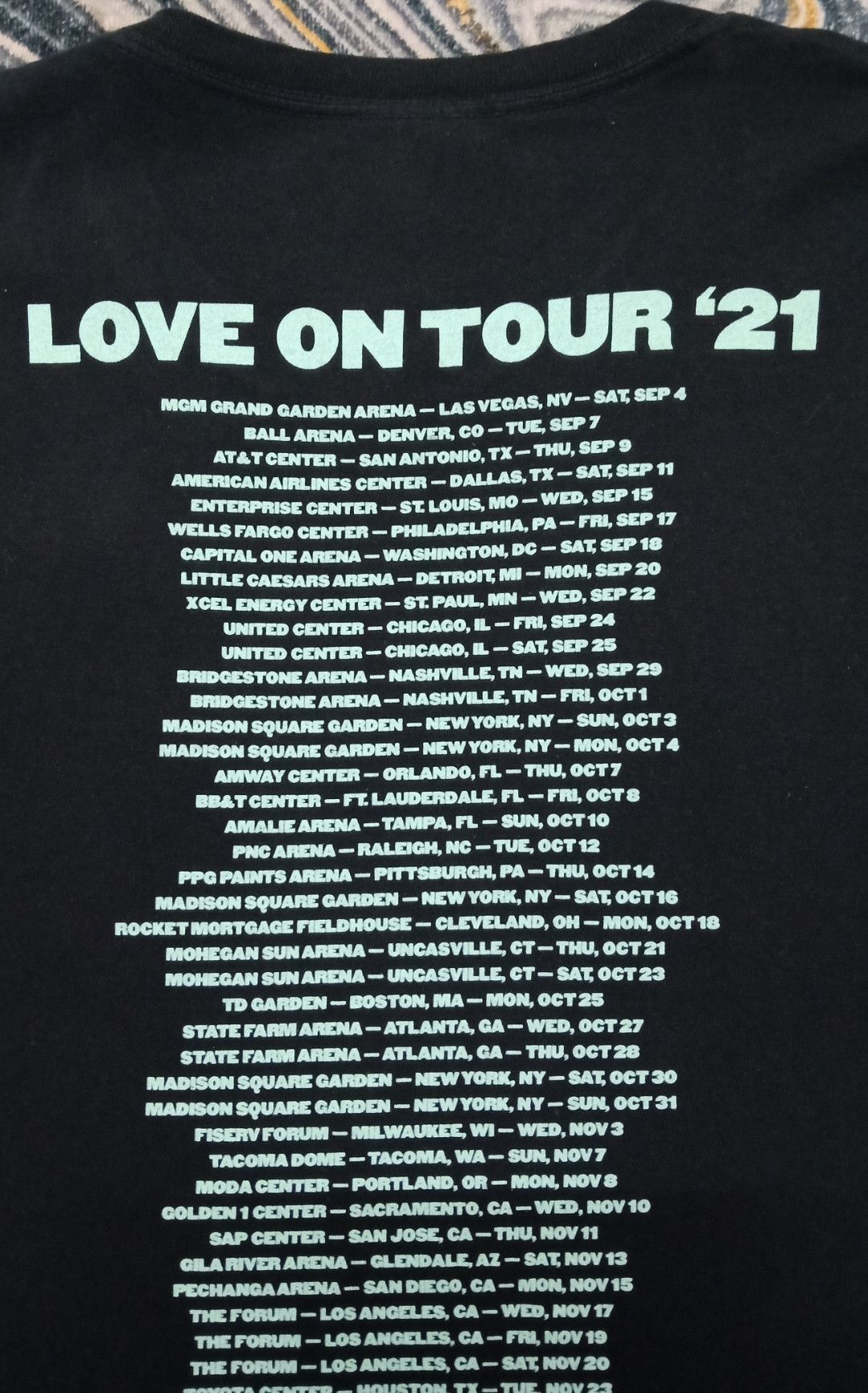Band Tees Harry Styles Love On Tour '21 T-shirt Size US L / EU 52-54 / 3 - 13 Thumbnail