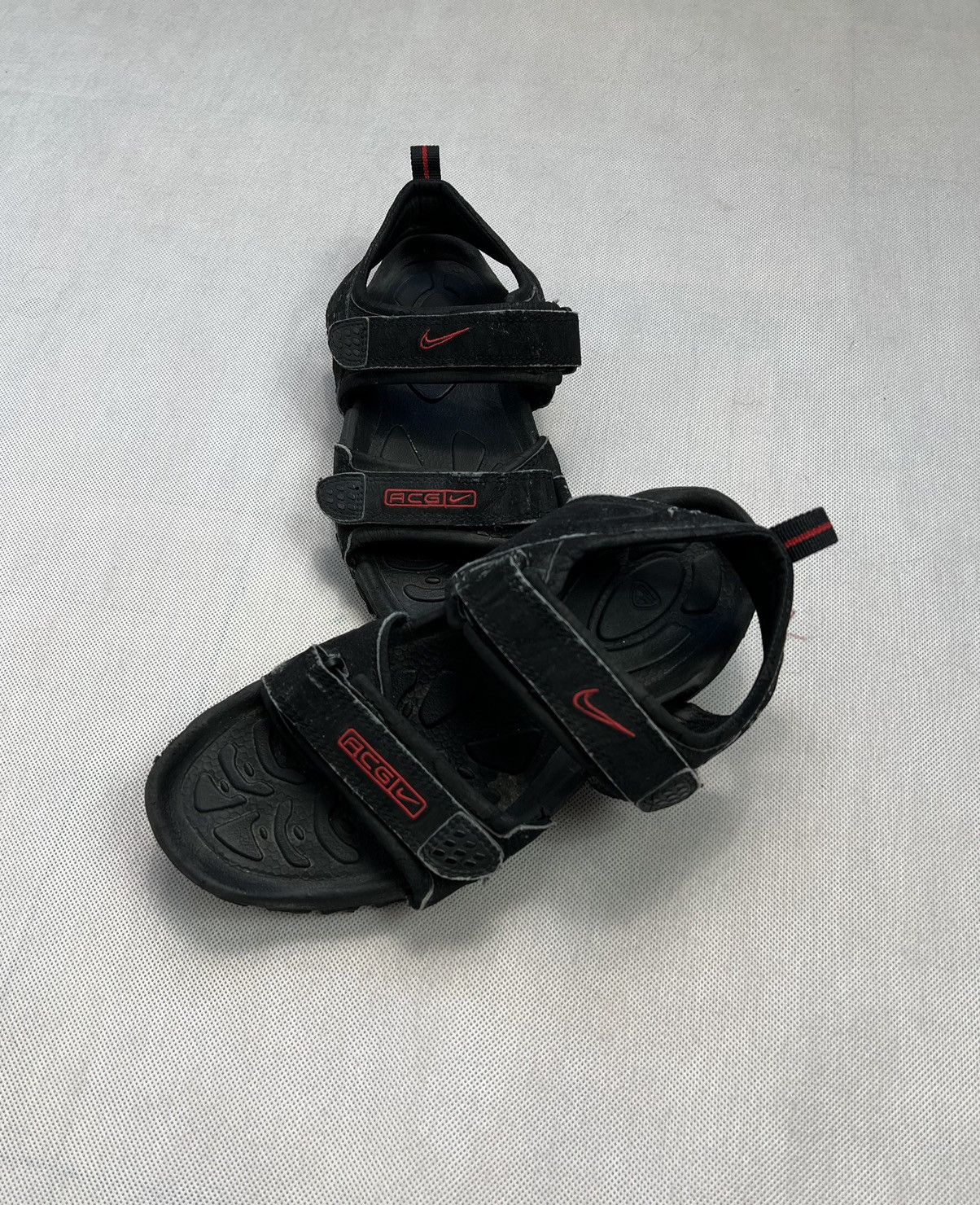 Nike × Vintage Nike ACG Straprunner Sport Water Sandals Black/Red Vintage Size US 9.5 / EU 42-43 - 2 Thumbnail