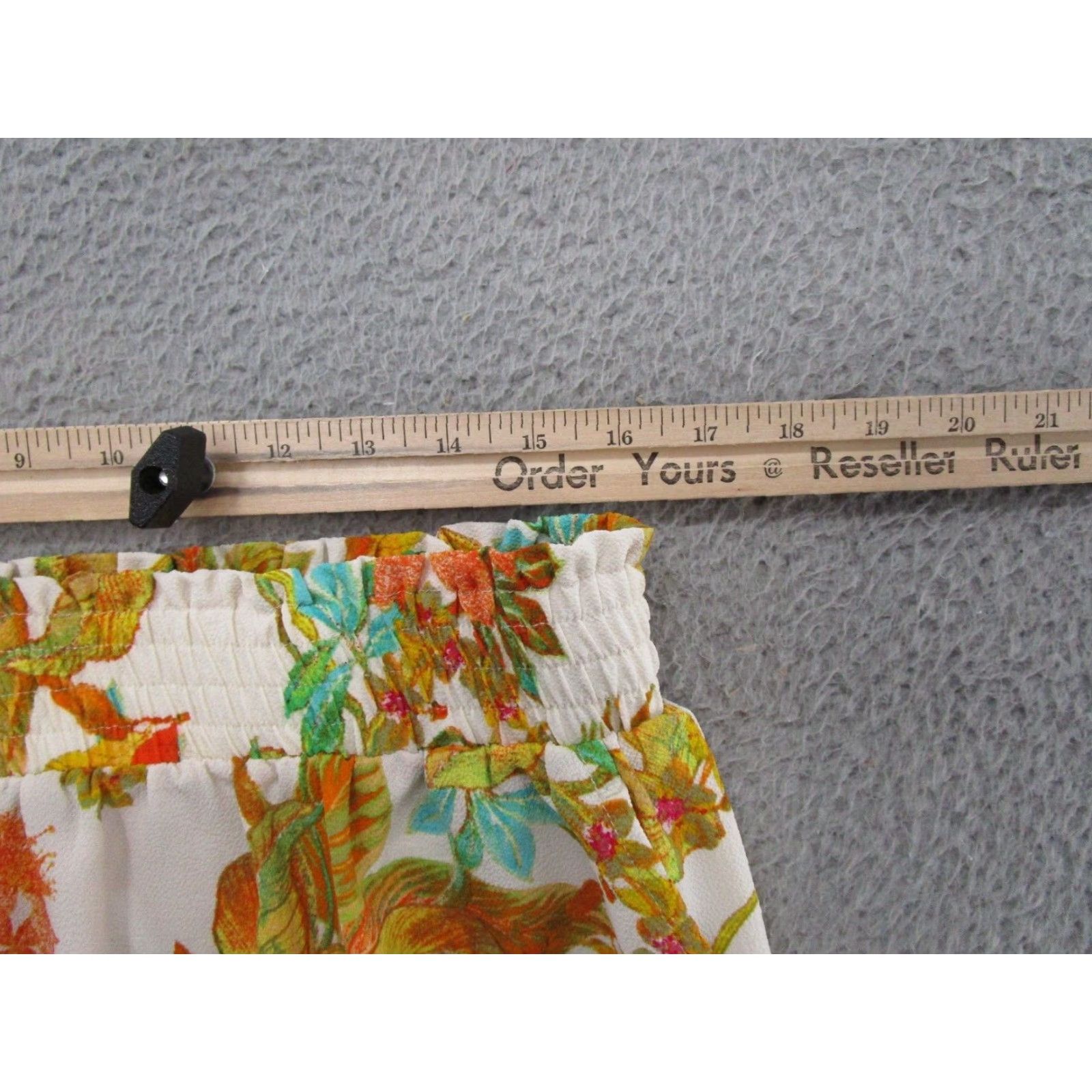 Vintage Rose Olive Women's Plus 1X Wide Leg Crop Resort Floral Tropical Pants Size 40" / US 18 - 6 Thumbnail