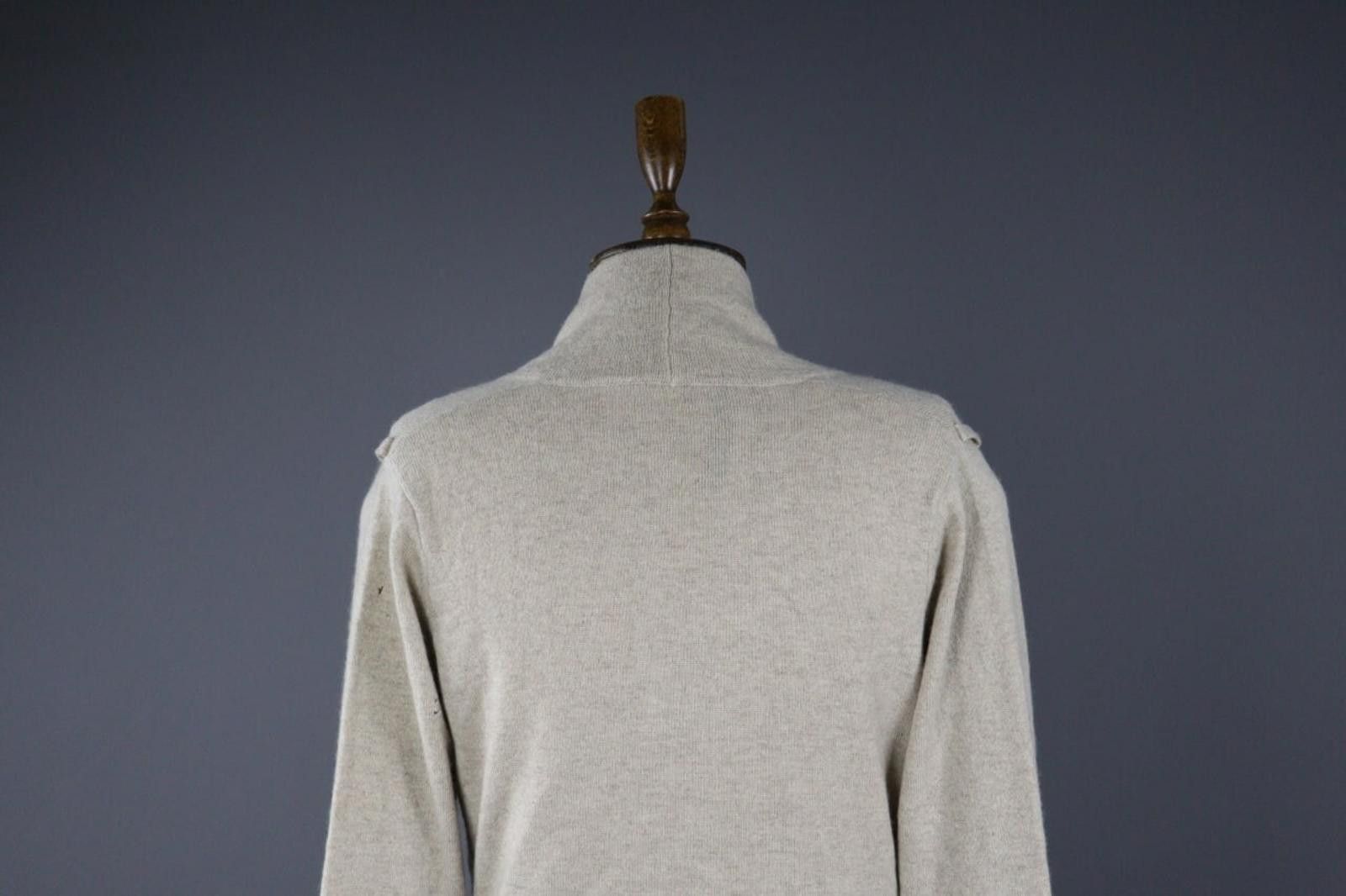 Designer FFC Tan Cashmere V-Neck Cuff Button Front Cardigan Size M Size M / US 6-8 / IT 42-44 - 5 Thumbnail
