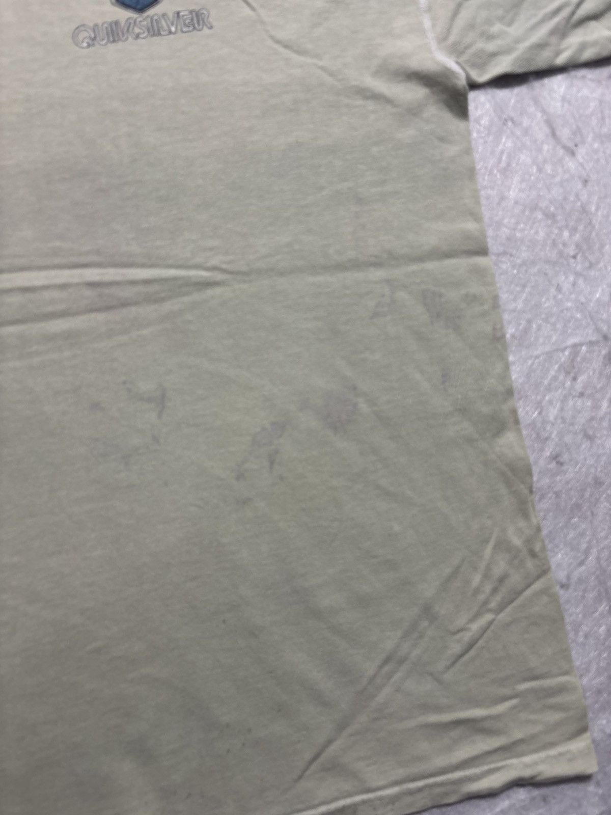 Quiksilver Vintage Quiksilver Tshirt Size US L / EU 52-54 / 3 - 5 Thumbnail