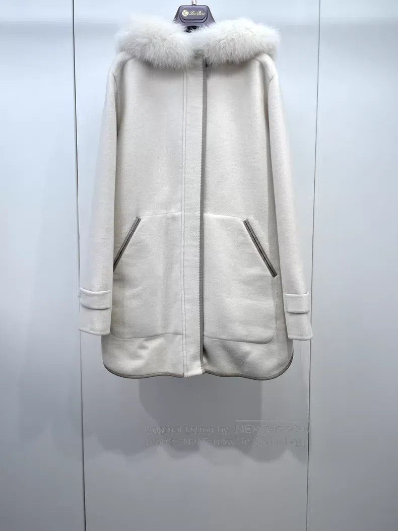 Loro Piana Loro Piana Fox fur hat patch fur cashmere coat. Size M / US 6-8 / IT 42-44 - 1 Thumbnail