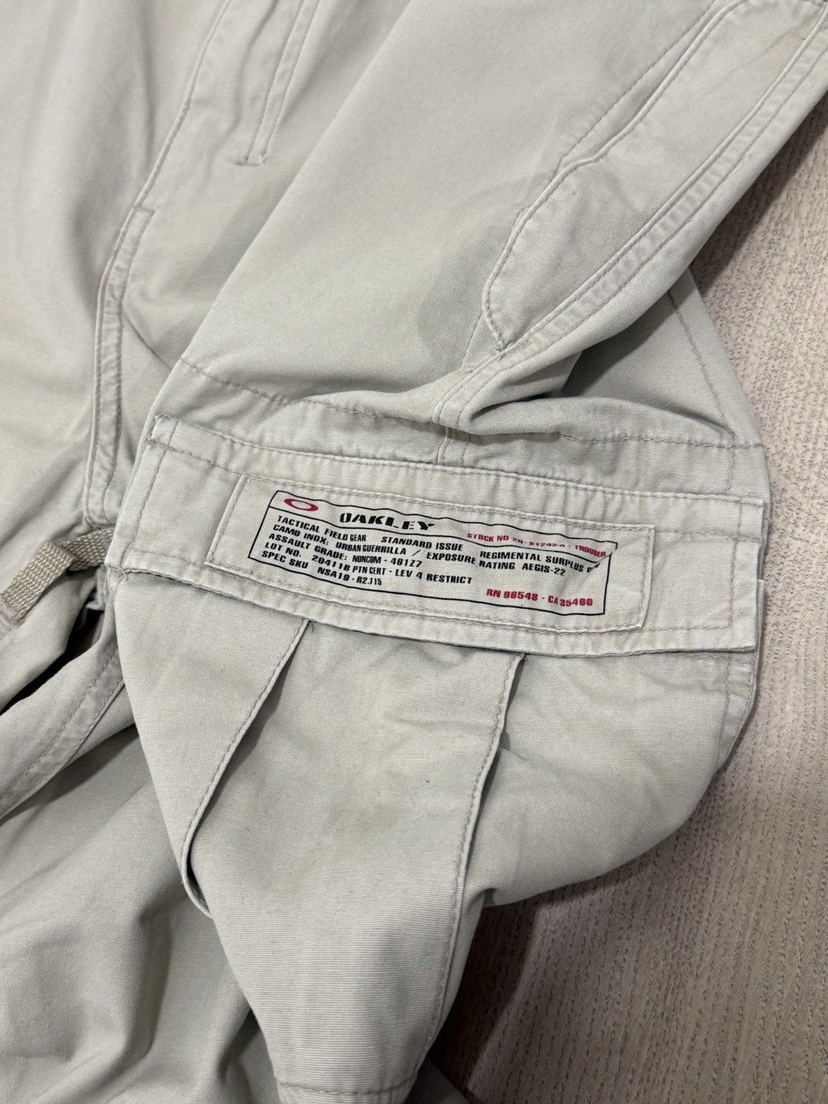 Oakley Vintage Oakley Cargo Pants Style Japan y2k Military Trousers Size US 36 / EU 52 - 12 Thumbnail