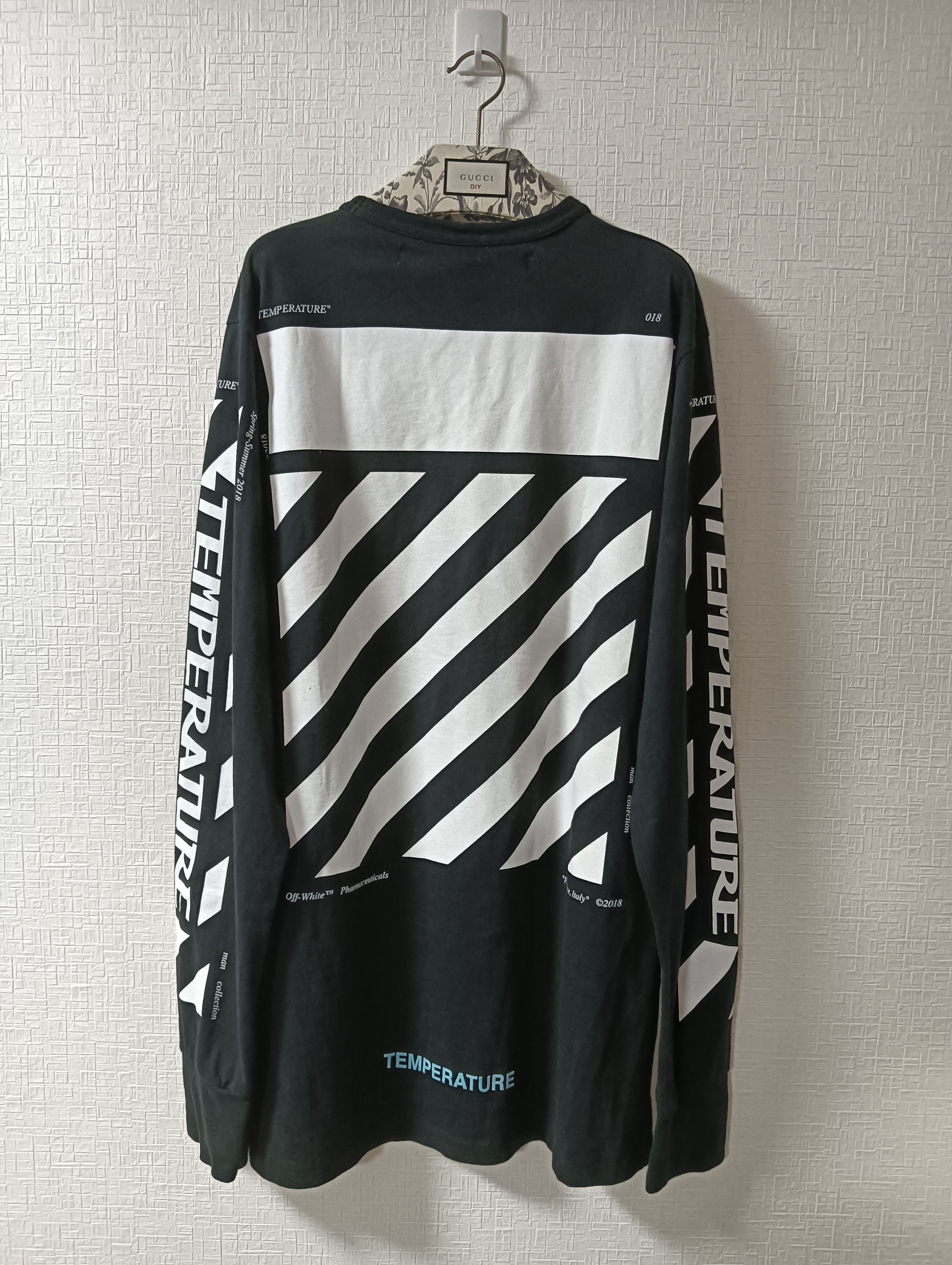 Off white diagonal temperature tee best sale