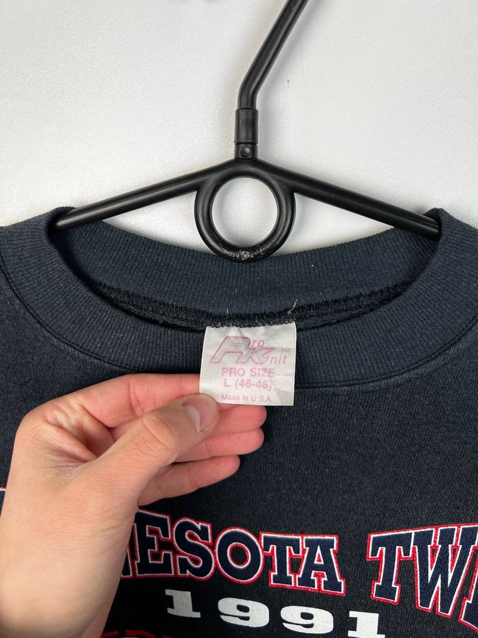 Vintage Minnesota Twins 1991 MLB vintage Sweatshirt size L Size US L / EU 52-54 / 3 - 4 Thumbnail