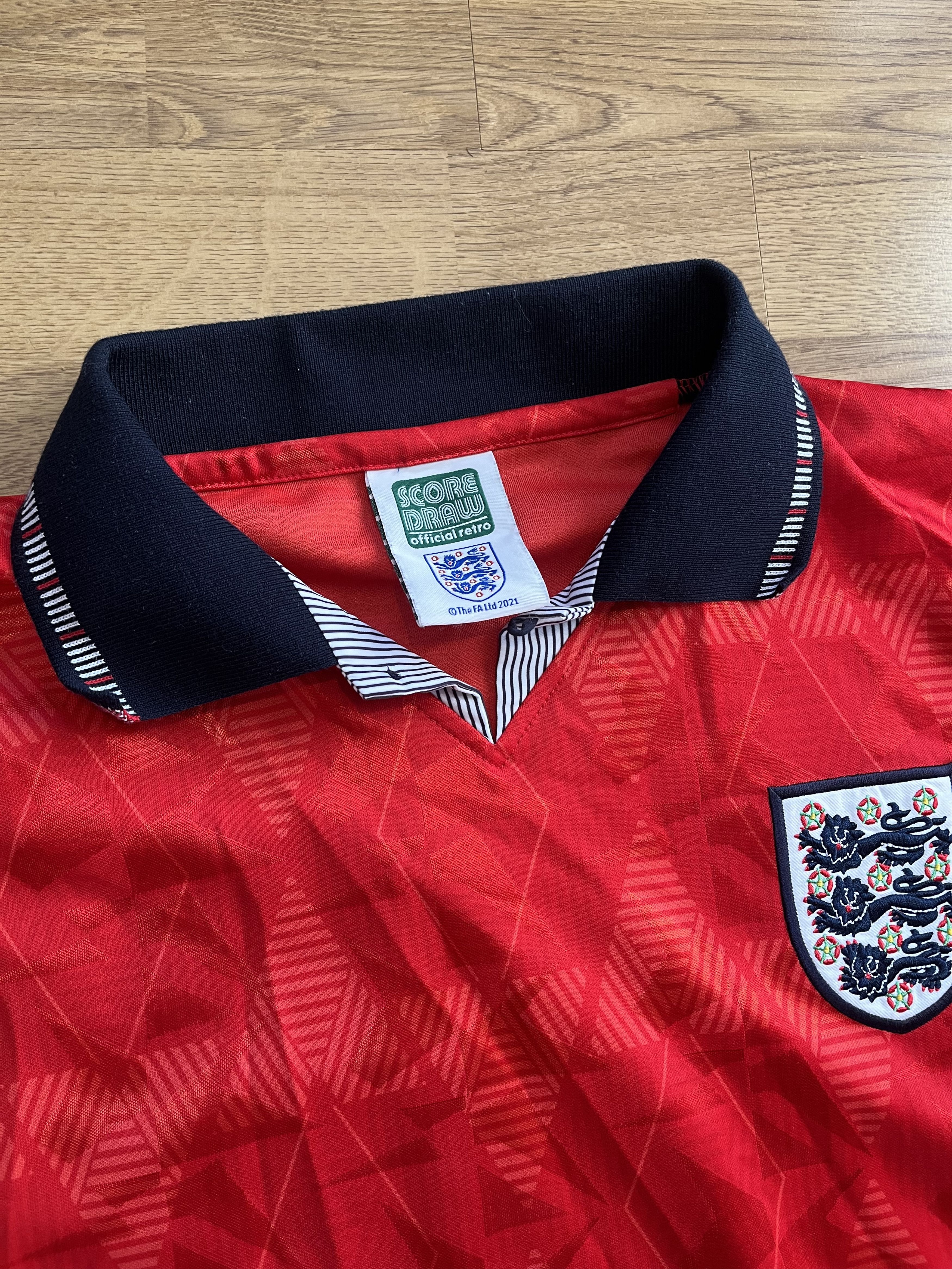 Vintage England 90x red Vintage football kit Size US M / EU 48-50 / 2 - 2 Thumbnail