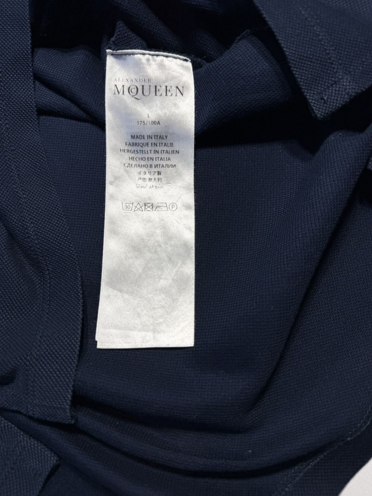 Alexander McQueen Alexander McQueen Embroidered Multi Skull Polo L Size US L / EU 52-54 / 3 - 7 Thumbnail