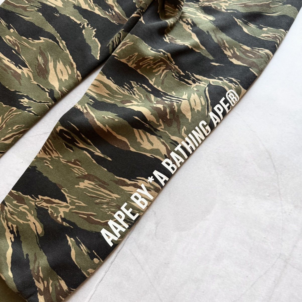 Bape Bape Aape Camo Multi-logo Y2K Pants Size US 30 / EU 46 - 7 Thumbnail