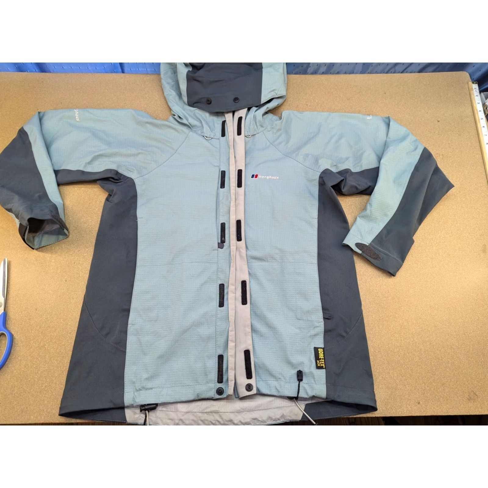 Berghaus Berghaus Womens Gore-Tex Extreme Jacket Outdoor Hooded Zip Water Resistant Windproof 8 Multicolor Jacket Women Size M / US 6-8 / IT 42-44 - 2 Thumbnail