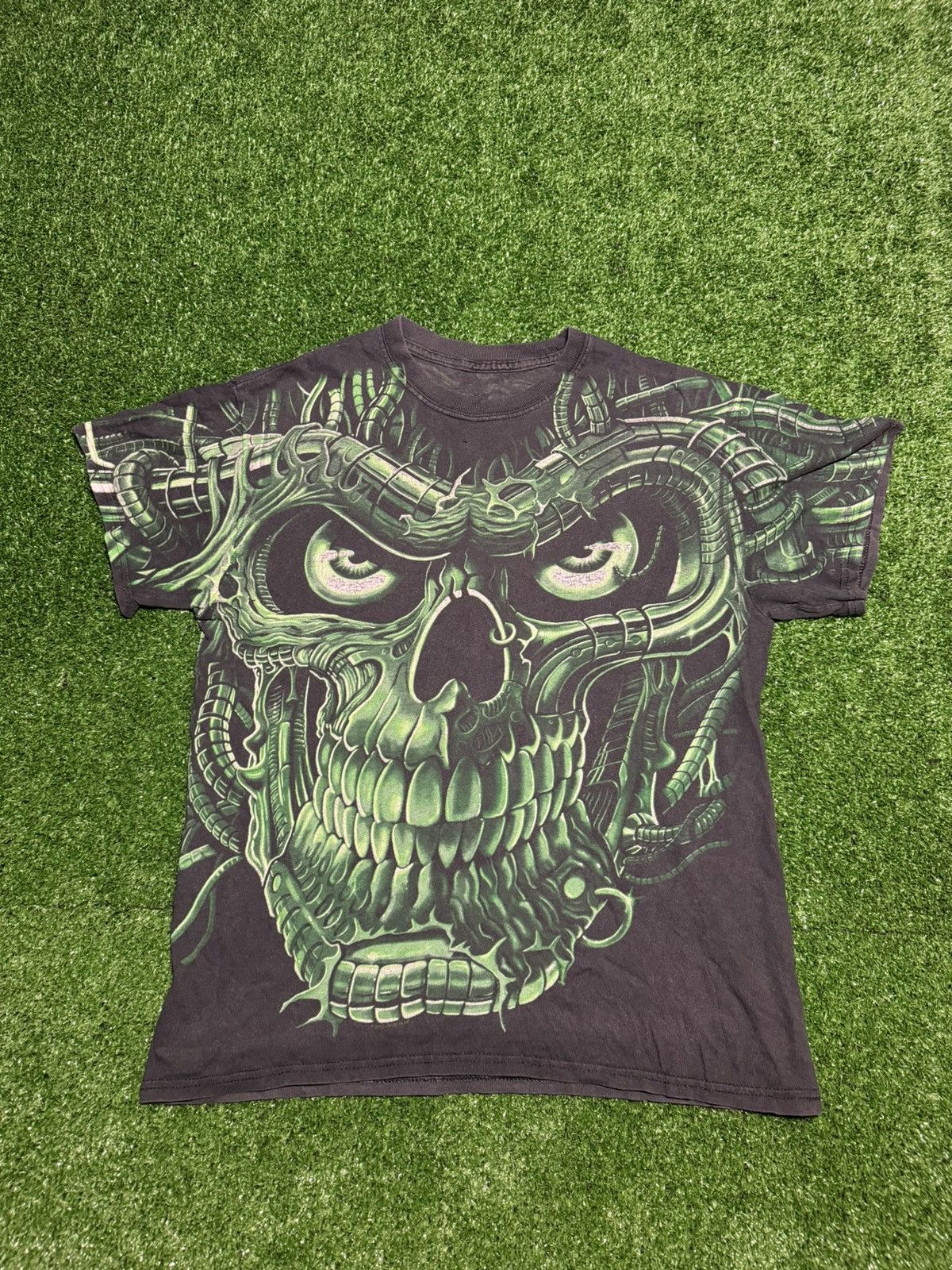 Liquid Blue Liquid Blue Skull All Over Print Shirt 2017 Vintage Style Size US S / EU 44-46 / 1 - 1 Thumbnail