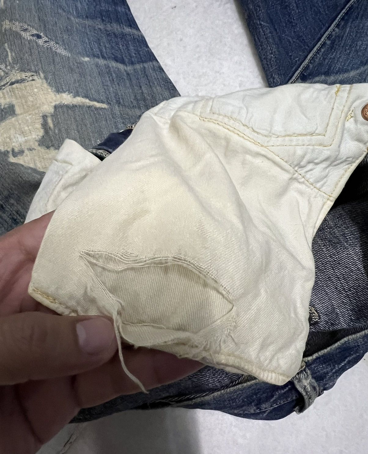 The Real McCoy's VINTAGE JOE MCCOY & CO LOT 906 DISTRESSED SELVEDGE JEANS Size US 32 / EU 48 - 9 Thumbnail