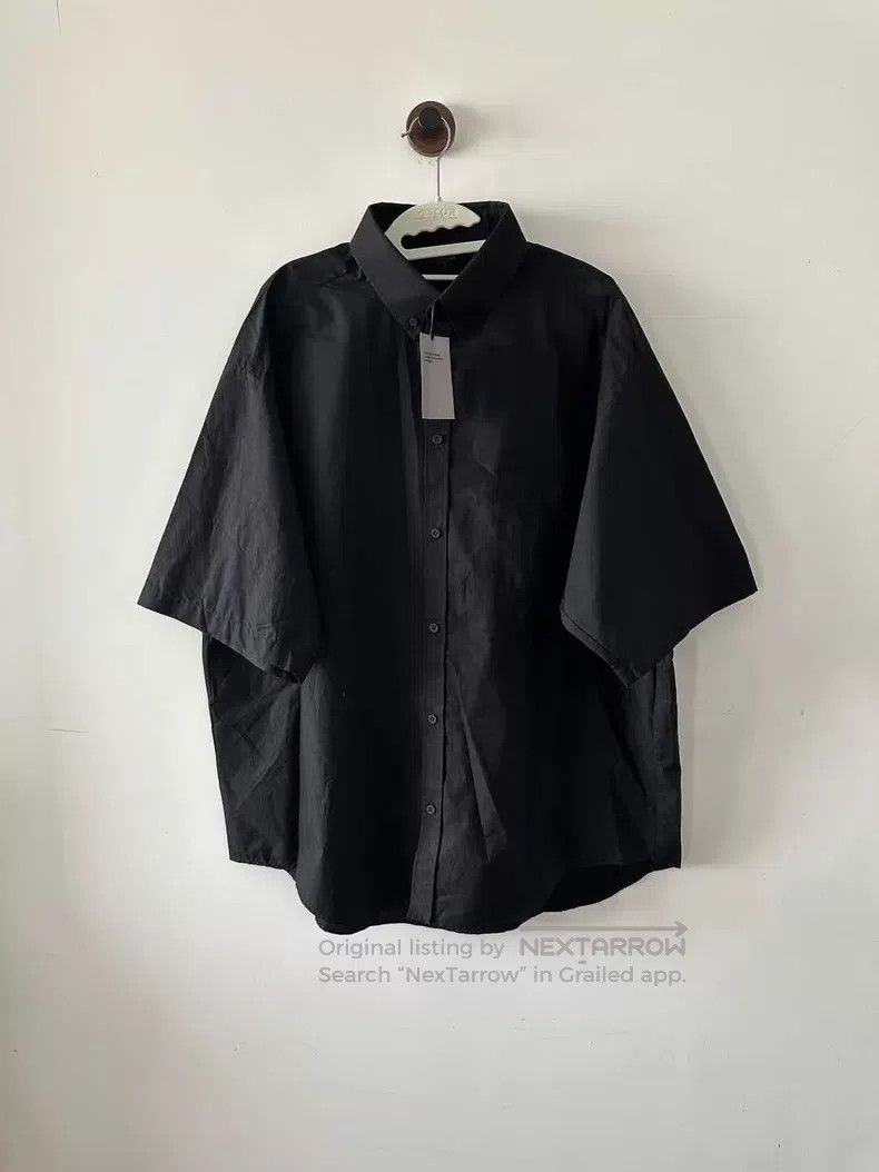 Balenciaga Balenciaga Back tape short sleeve shirt Size US XXS / EU 40 - 2 Thumbnail