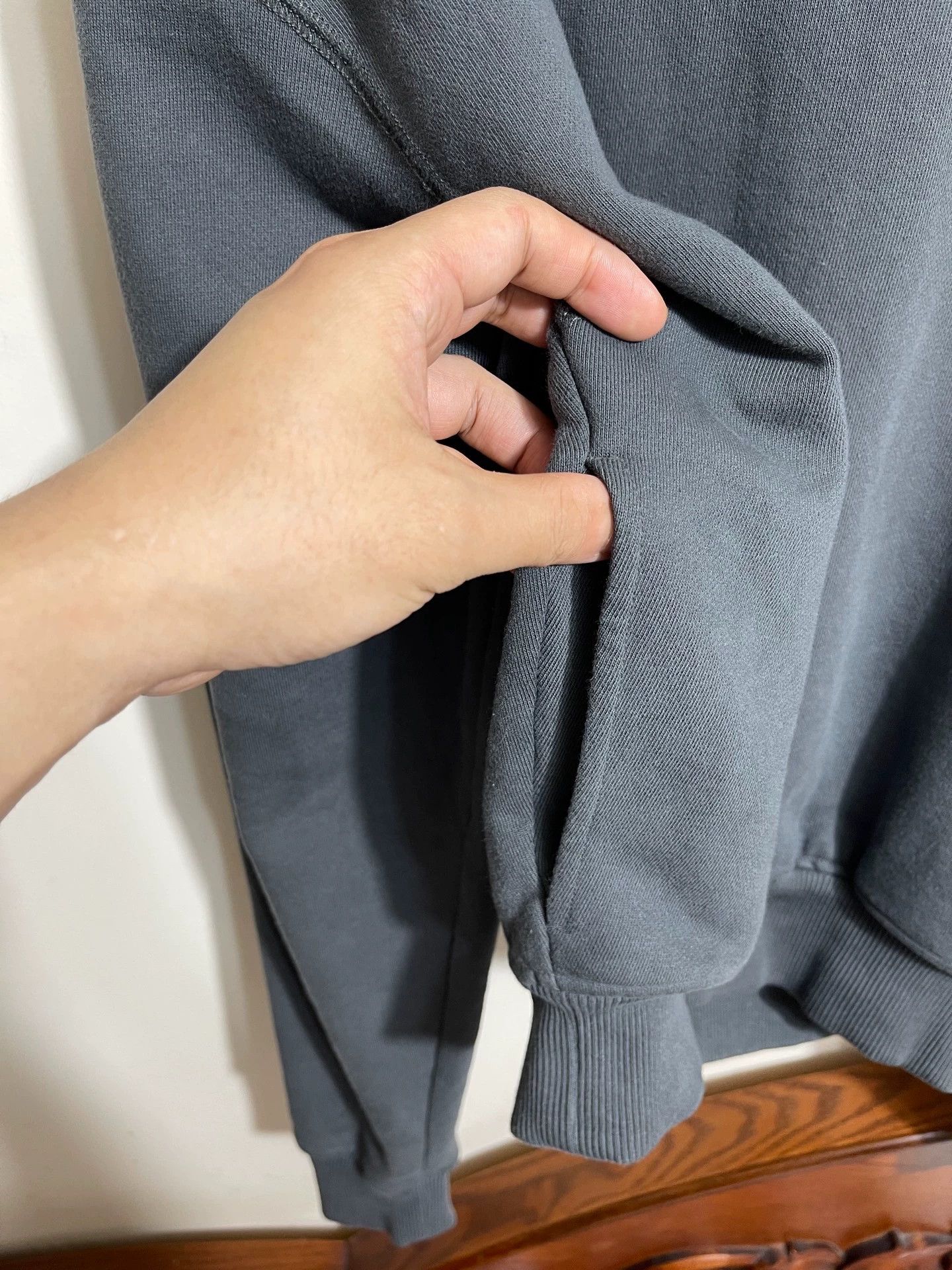 Dolce & Gabbana DG Dolce & Gabbana Dirty Wash Boxy Short Hoodie XS Size US XS / EU 42 / 0 - 4 Thumbnail