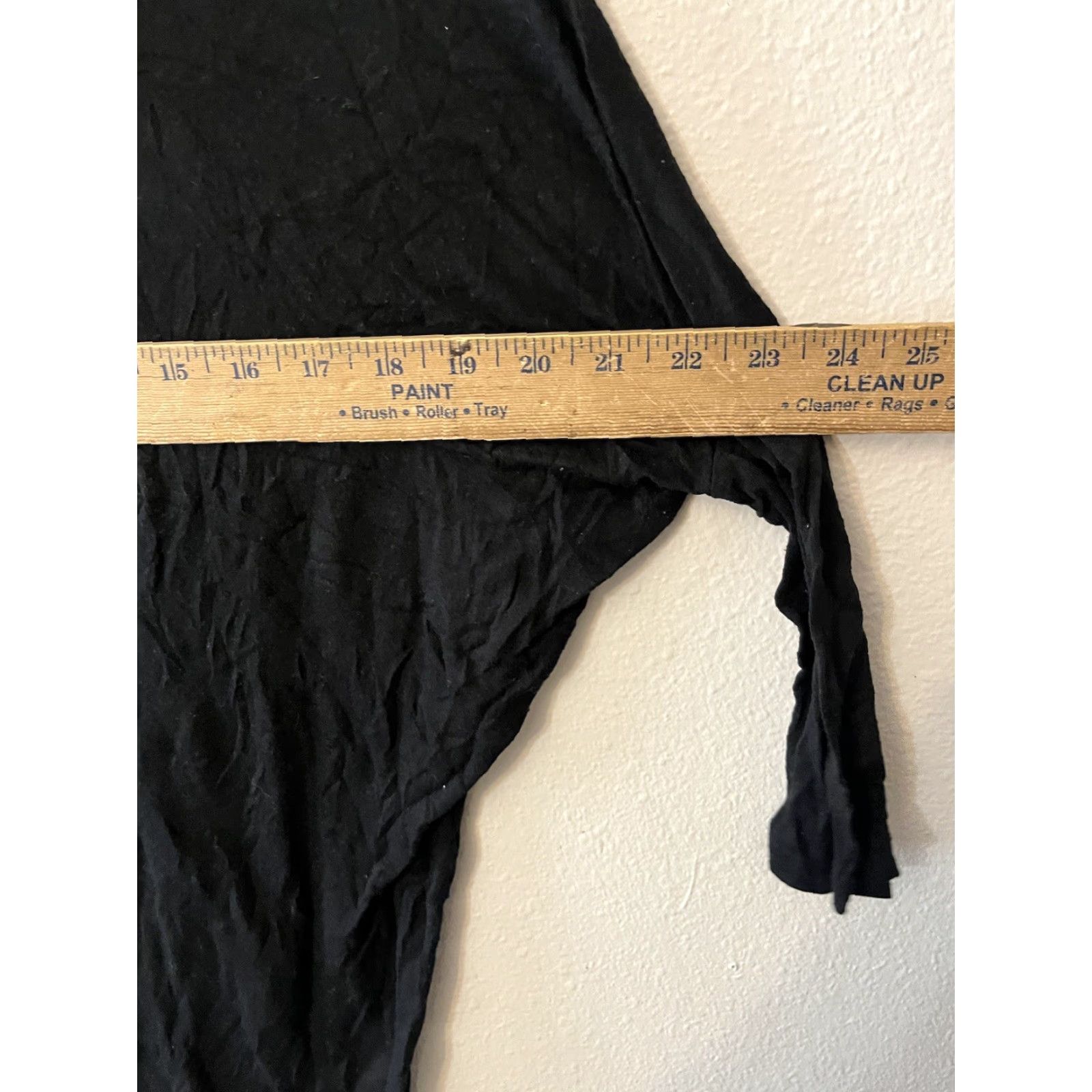 Express Express Womens T-Shirt XS Black Solid V-Neck Short Sleeve Size XS / US 0-2 / IT 36-38 - 5 Thumbnail