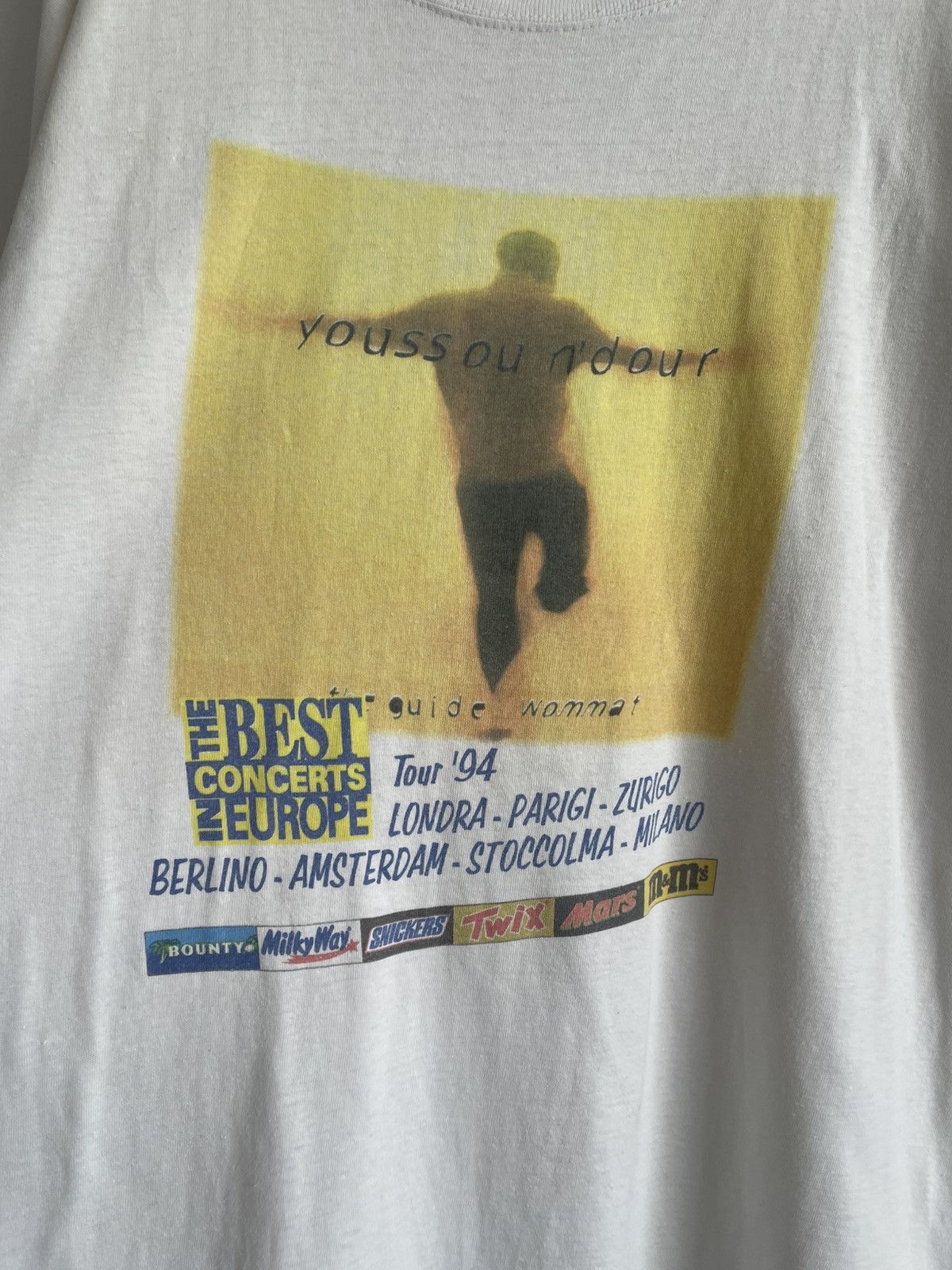 Vintage Vintage Youssou N'Dour The Guide Wommat t shirt 1994 Size US XL / EU 56 / 4 - 2 Thumbnail