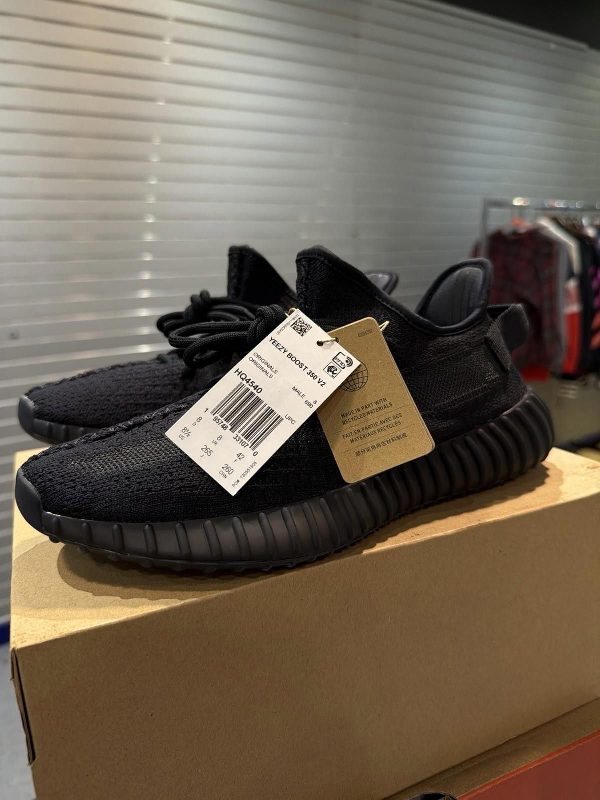 Adidas adidas Yeezy Boost 350 V2 'Onyx' HQ4540 Size 8.5 Men NEW Size US 8.5 / EU 41-42 - 8 Thumbnail