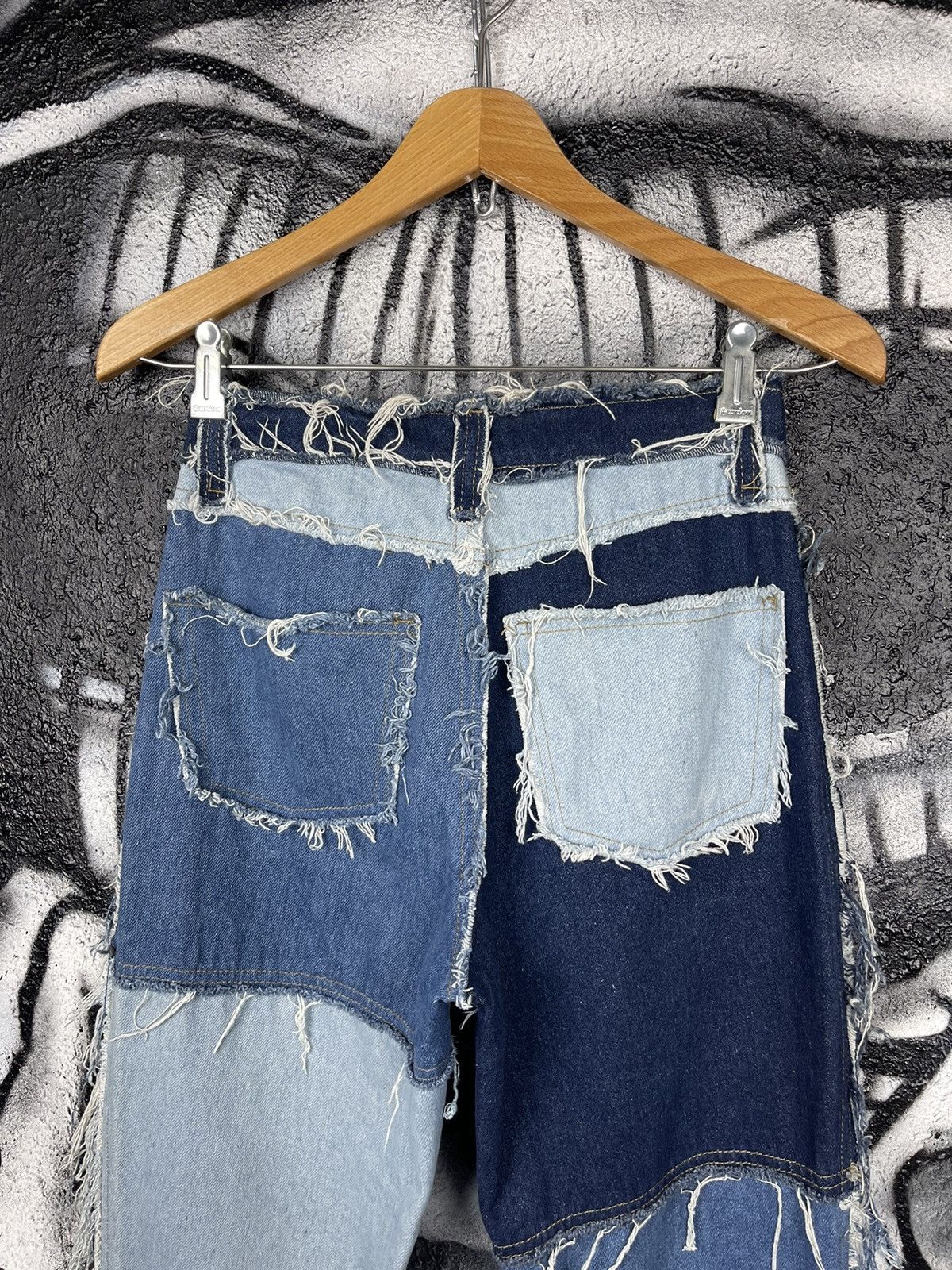 Jaded London Jaded London Distressed Patchwork Denim Boyfriend Fit Jeans Size 24" / US 00 / IT 34 - 9 Thumbnail