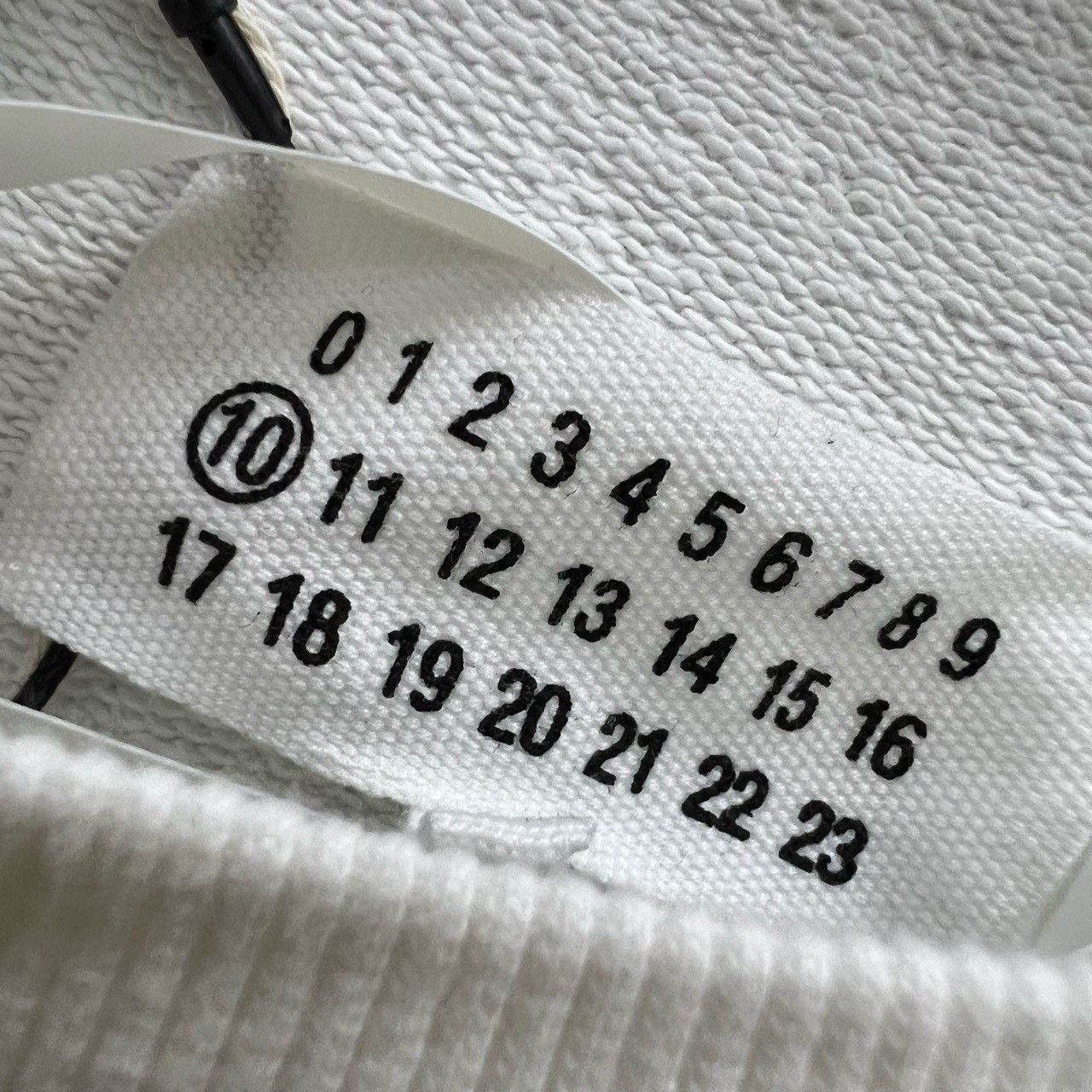 Maison Margiela Maison Margiela Embroidered small logo sweatshirt 2501-Next Size US XS / EU 42 / 0 - 5 Thumbnail