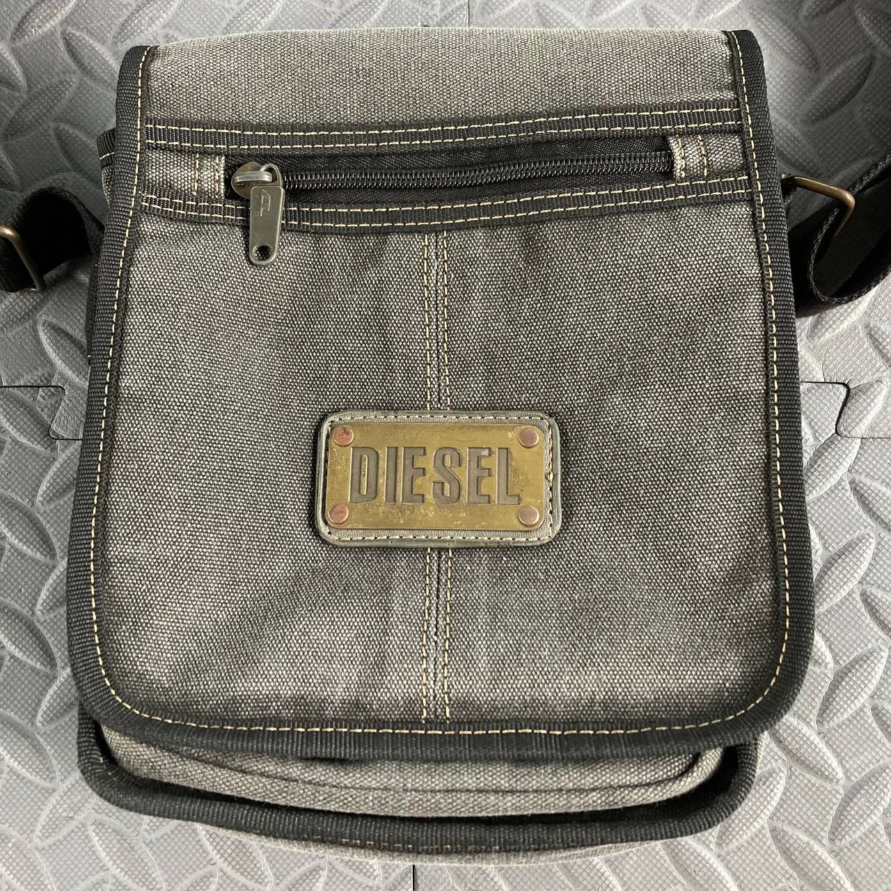 Diesel Vintage Spare Parts Sling Bag Size ONE SIZE - 4 Thumbnail