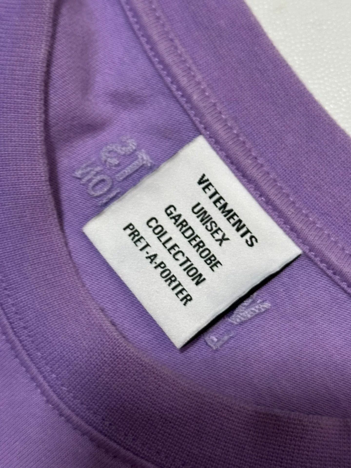 Vetements Vetements Back Slogan Smiley Short Sleeve Size US S / EU 44-46 / 1 - 3 Thumbnail