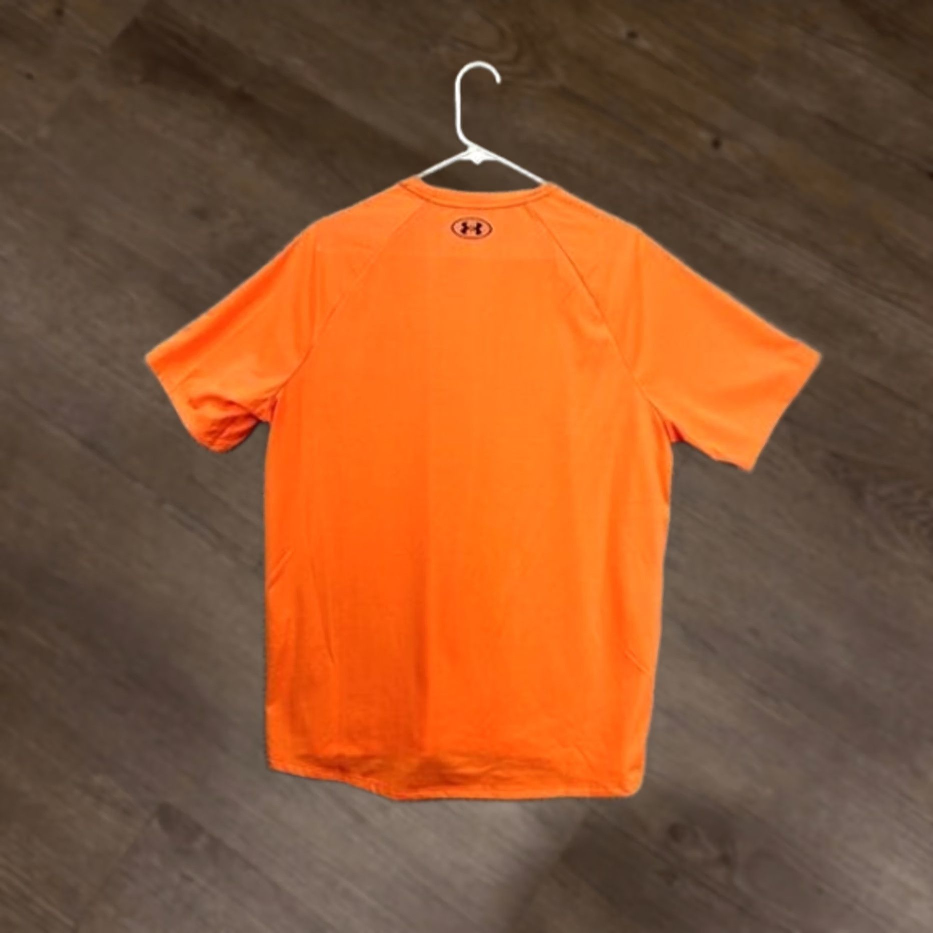 Under Armour Under Armour The Tech Tee Shirt Mens L Neon Orange Athletic Raglan Short Sleeve Crew Neck Breathable Pullover Regular Fit Size US L / EU 52-54 / 3 - 1 Thumbnail