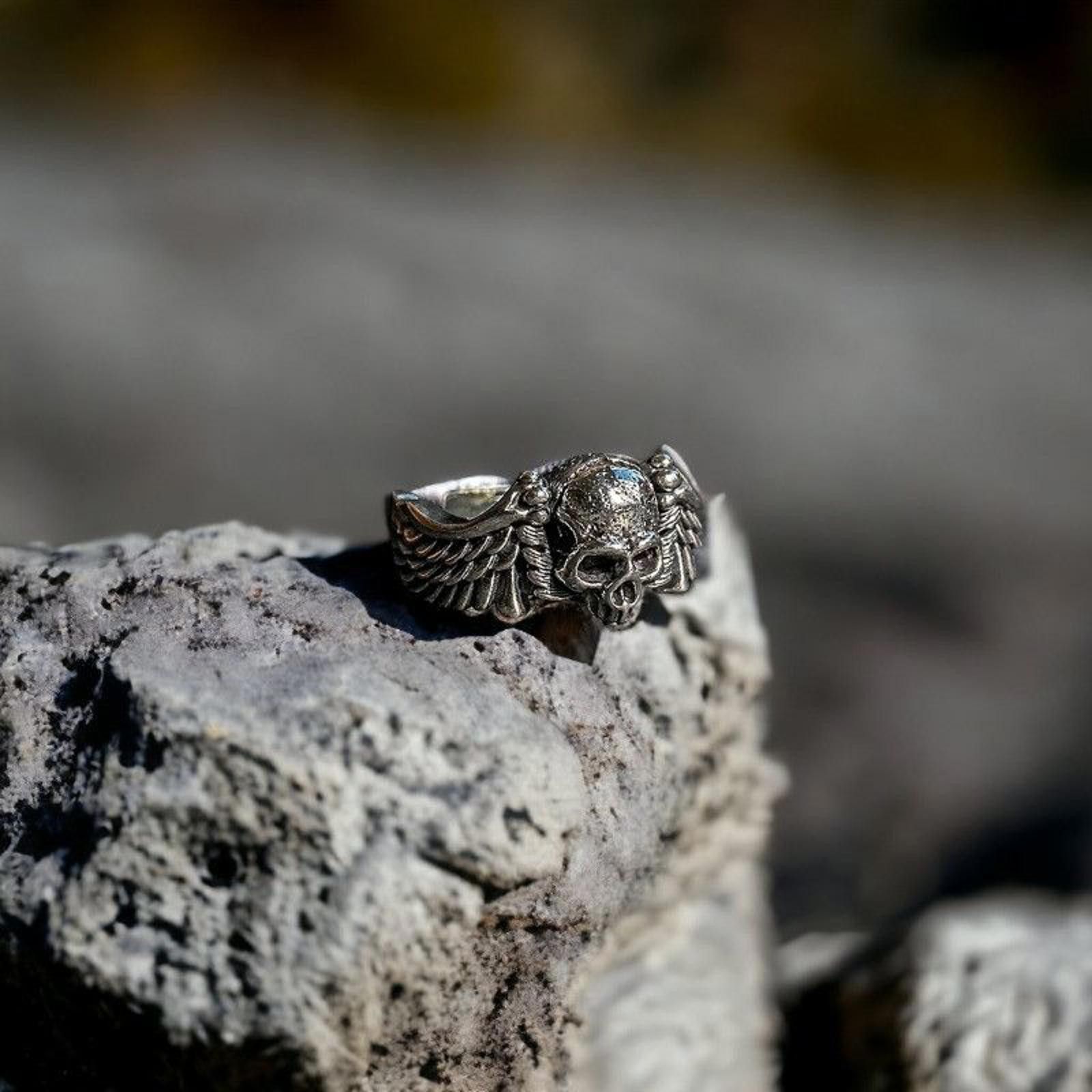 Jewelry Skull Ring Size ONE SIZE - 1 Thumbnail