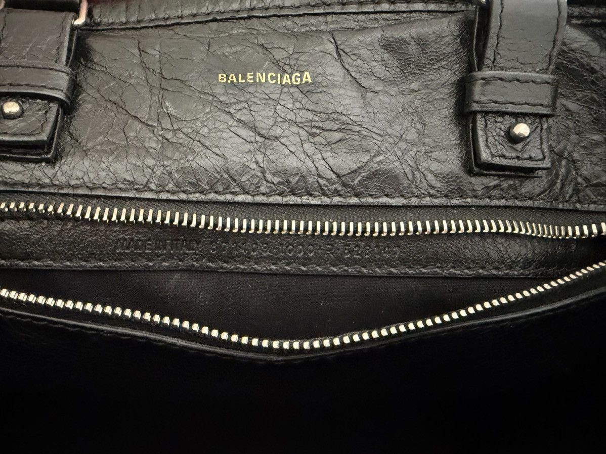 Balenciaga Balenciaga Black Shearling Barbes Tote Bag Size ONE SIZE - 6 Thumbnail