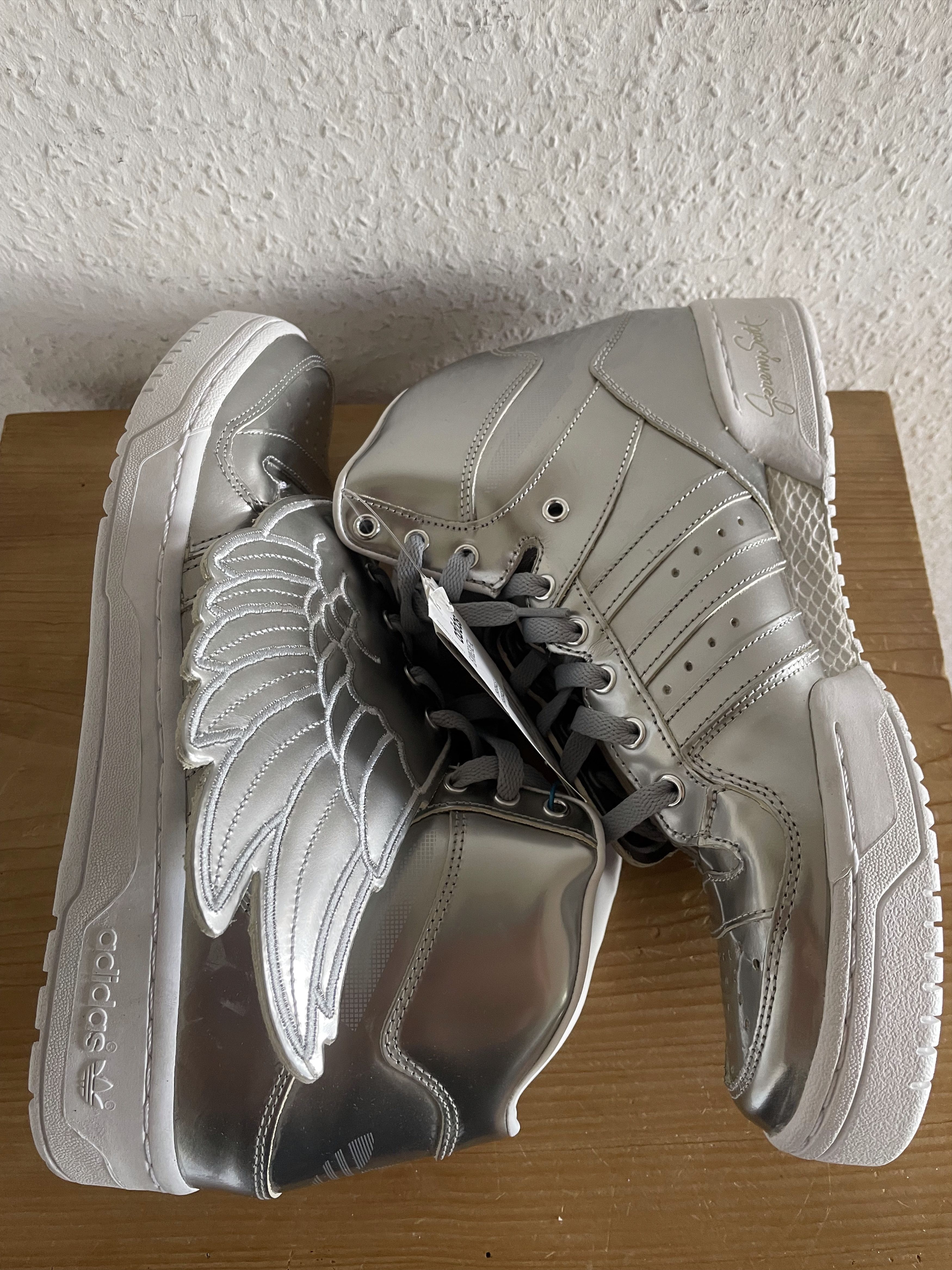 Adidas × Jeremy Scott Wings 1.0 Silver Metallic Size US 11 / EU 44 - 3 Thumbnail