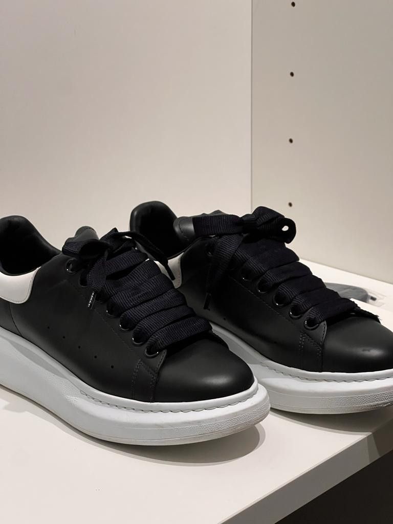 Alexander McQueen Alexander McQueen Oversized Sneakers Size US 8.5 / IT 38.5 - 2 Thumbnail