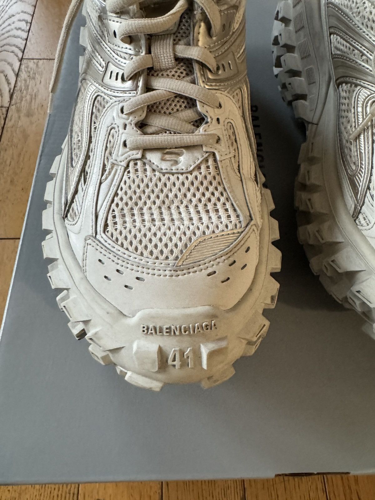 Balenciaga OG Balenciaga Defender Black 41 BOUNCER DEMNA YE CARTI Size US 8.5 / EU 41-42 - 15 Thumbnail