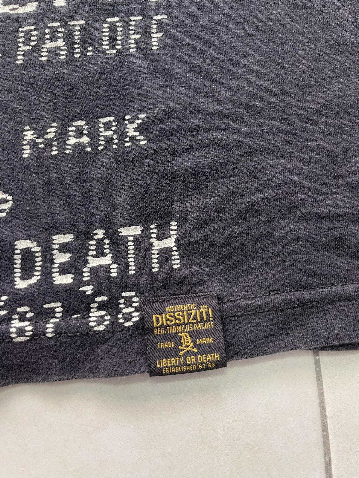 Dissizit VINTAGE AUTHENTIC DISSIZIT! #SKU-A327 DP TEE VERY RARE Size US XXL / EU 58 / 5 - 3 Thumbnail