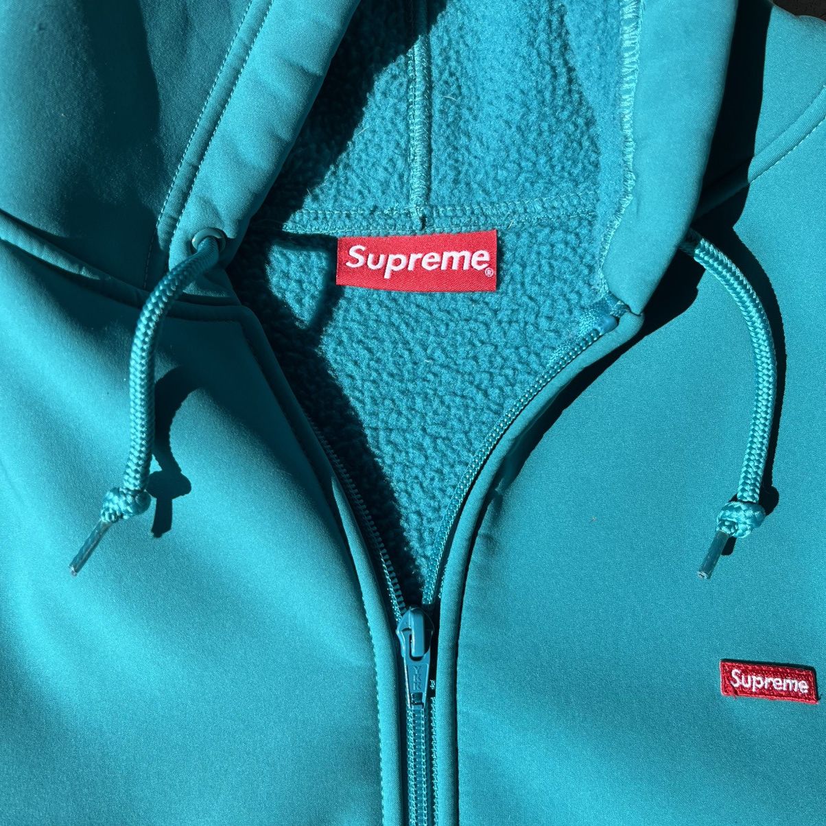 Supreme Supreme Windstopper ZipUp Size US L / EU 52-54 / 3 - 3 Thumbnail