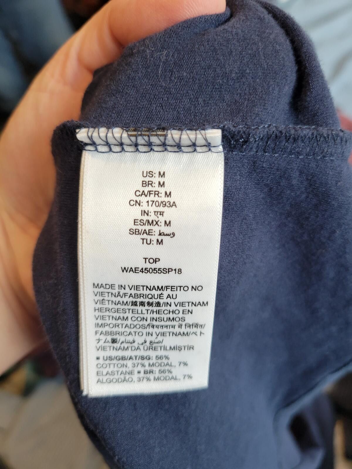 Other Amazon Essentials Women's V-Neck T-Shirt Medium Navy Blue Size M / US 6-8 / IT 42-44 - 4 Thumbnail