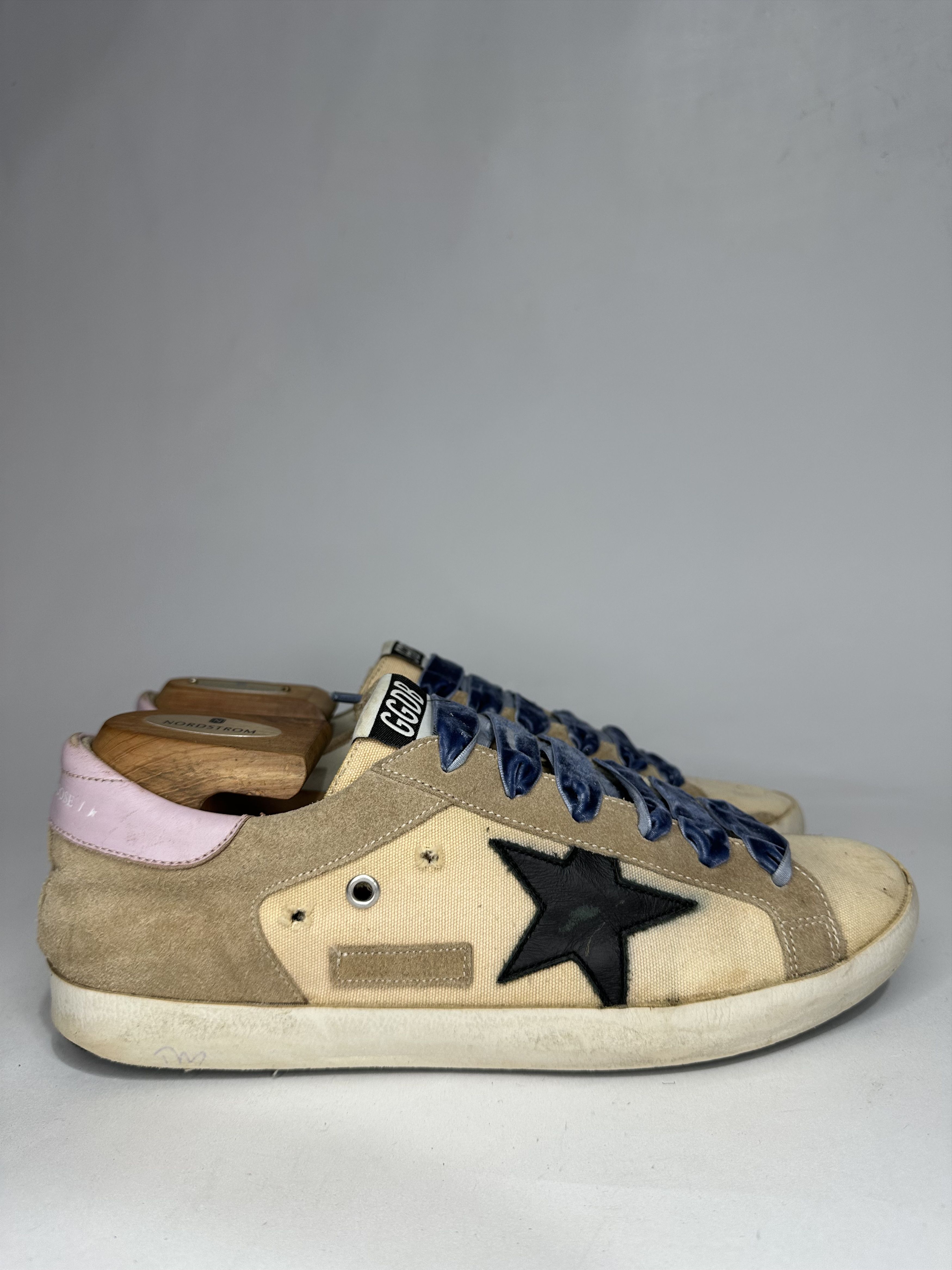 Golden Goose Golden Goose Superstar Tan And Beige Canvas Low Sneakers. Size US 8 / EU 41 - 1 Thumbnail