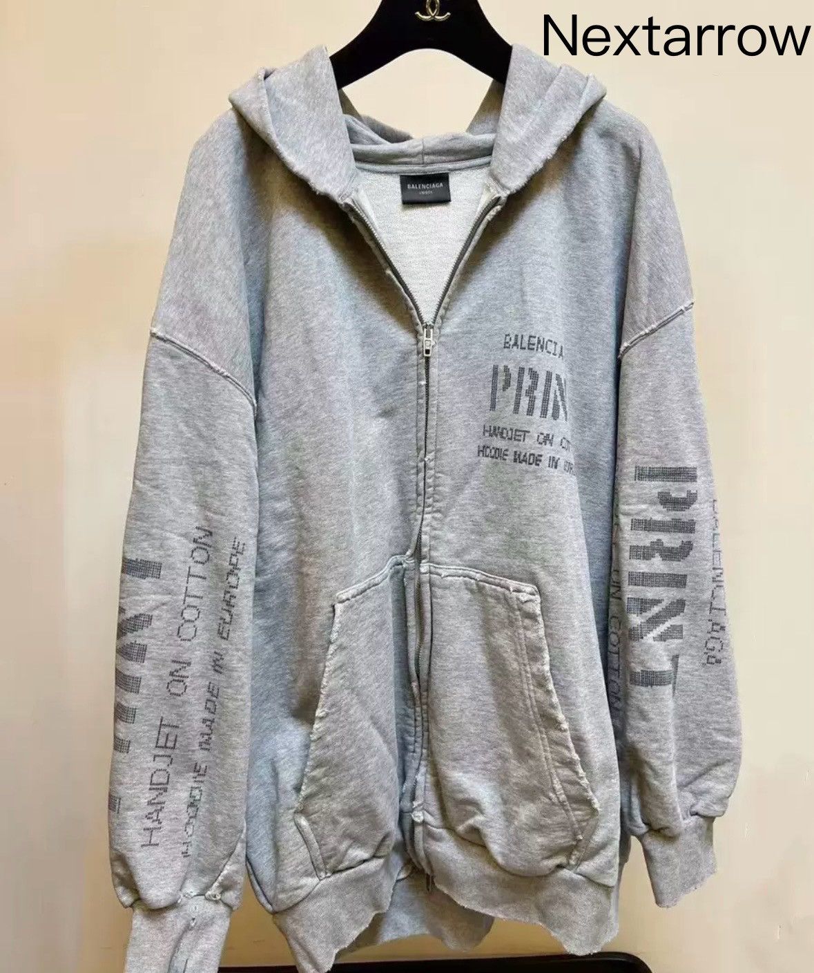 Balenciaga Balenciaga fashion show vintage gray hoodie2412-Nextarrow Size US S / EU 44-46 / 1 - 1 Thumbnail