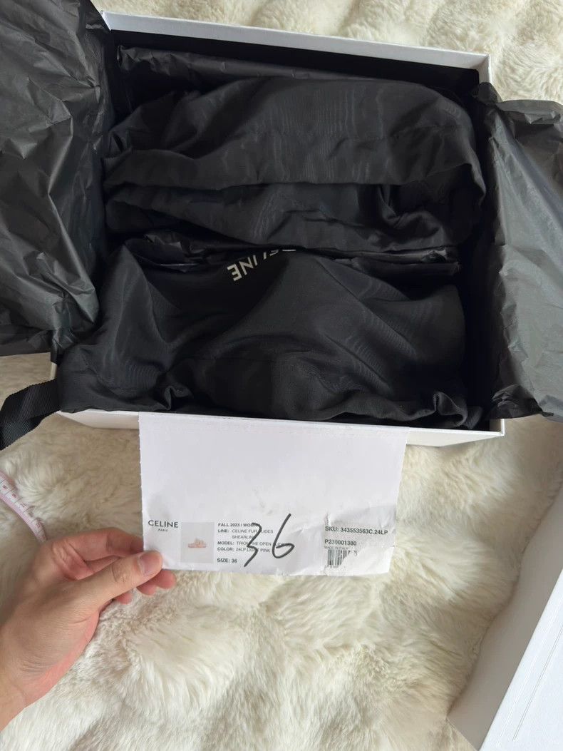 Celine Celine Arc de Triomphe Fur Slippers Size US 5.5 / IT 35.5 - 6 Thumbnail