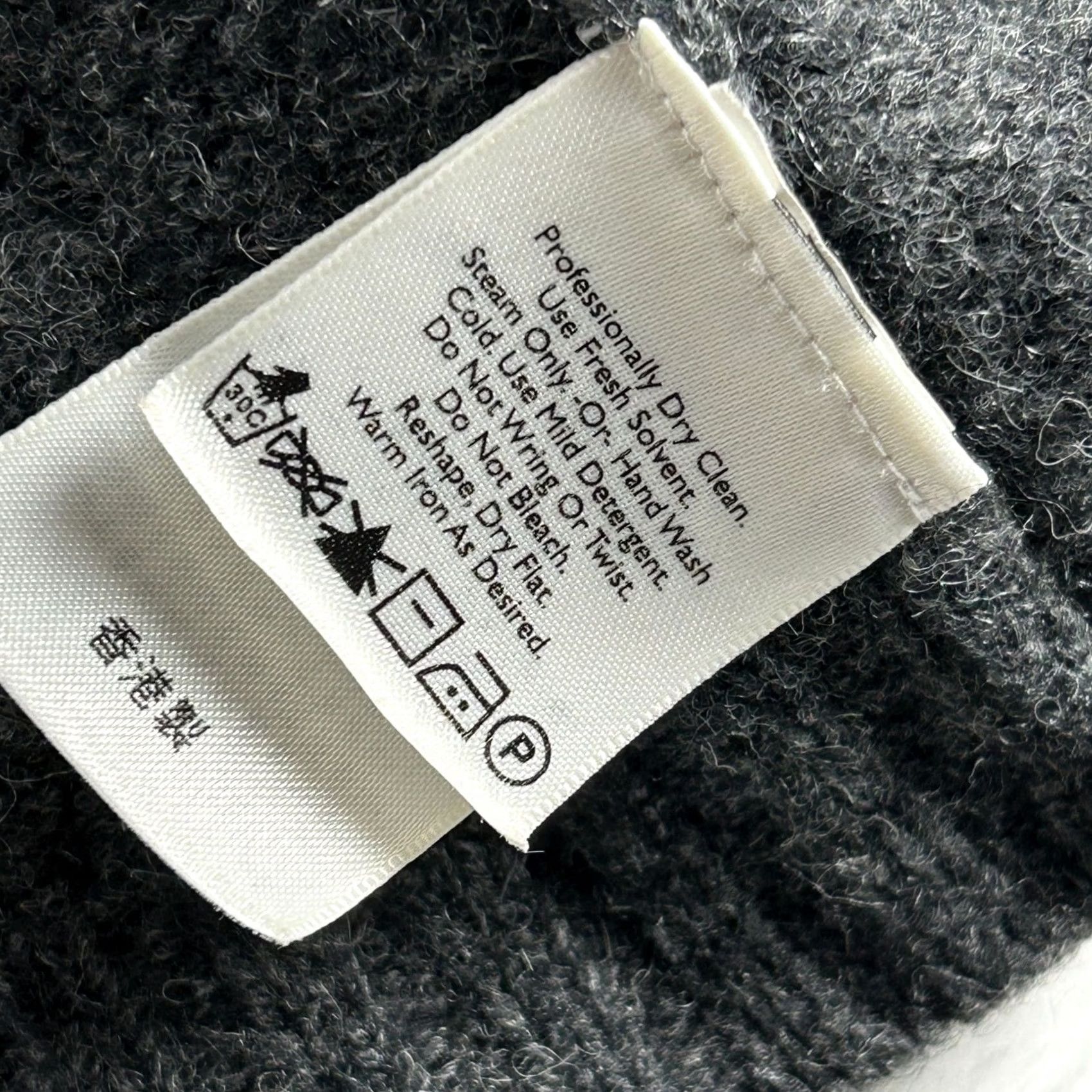 Eddie Bauer VINTAGE Eddie Bauer Cardigan Sweater Women Lambswool Floral Embroidered Gray PXL XL Embroidered 90s Style Womens Size XL / US 12-14 / IT 48-50 - 4 Thumbnail