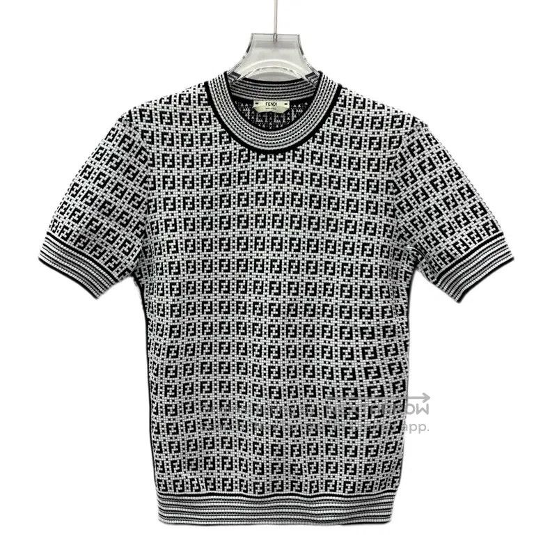 Fendi Fendi Color block logo letter all-over print round neck sh Size XS / US 0-2 / IT 36-38 - 1 Thumbnail