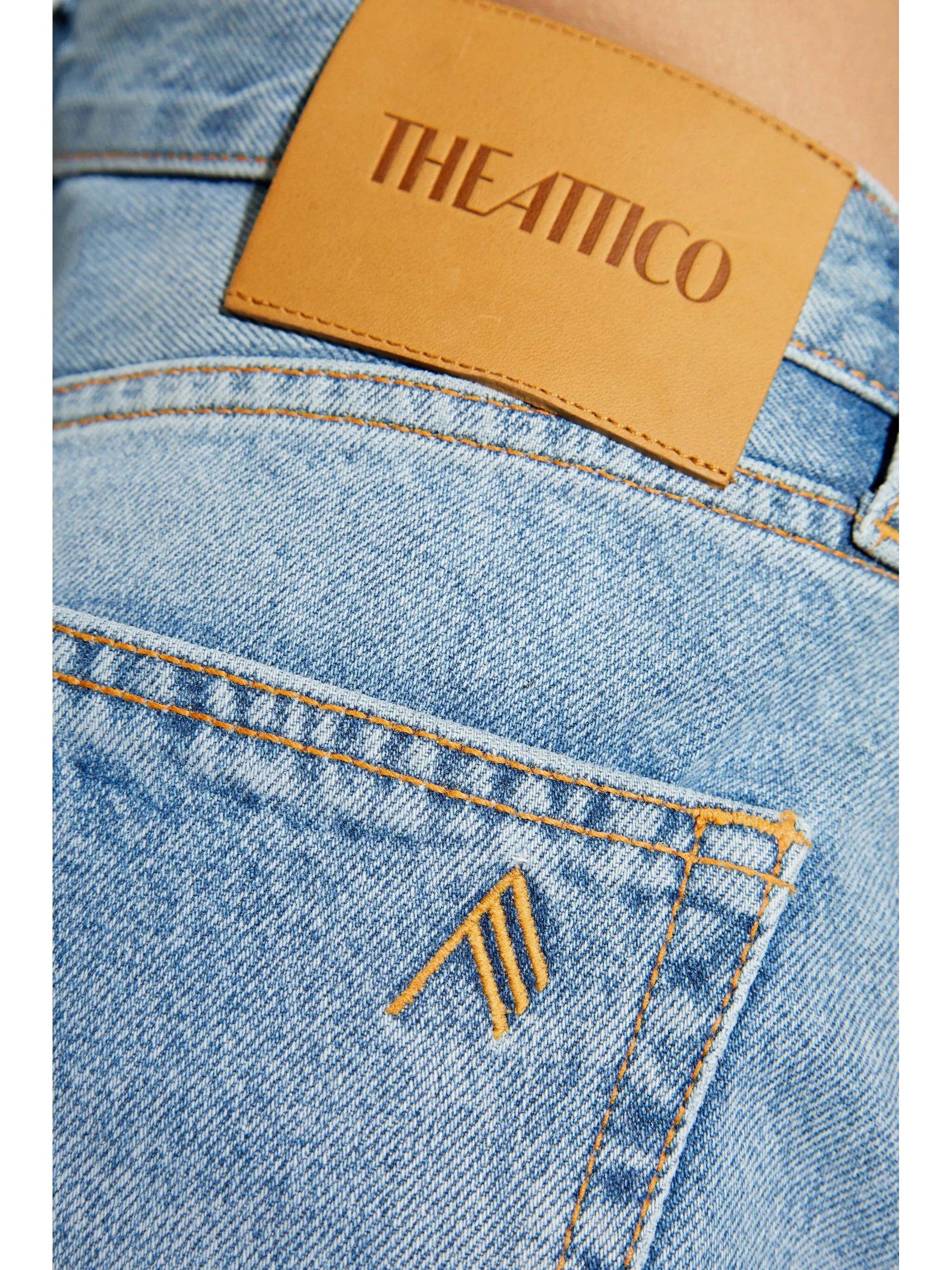 The Attico o1s22i1n0325 Coated Boyfriend Jeans in Blue Size 28" / US 6 / IT 42 - 5 Thumbnail