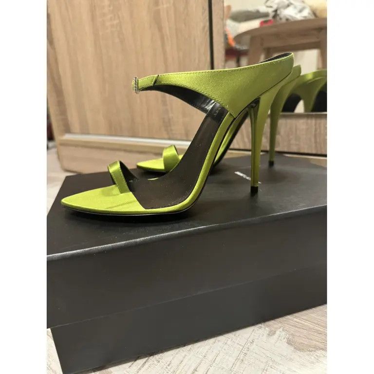 Saint Laurent Paris o1bcso1str1024 Dive 110 Mule Sandal in Green Size US 8 / IT 38 - 4 Thumbnail