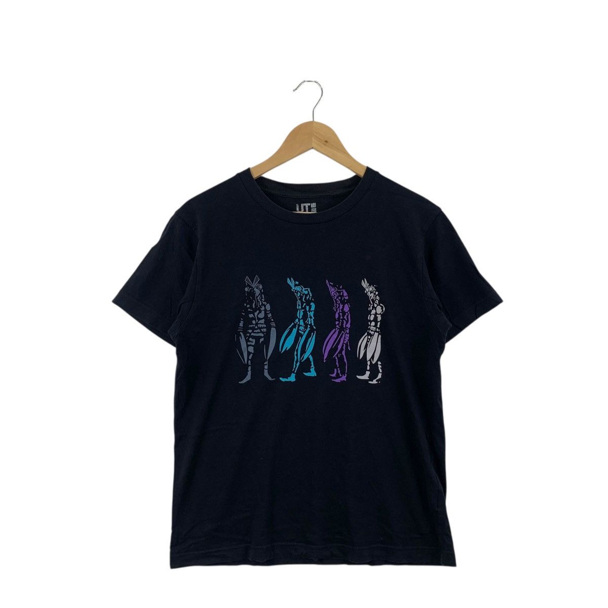 Uniqlo UNIQLO x ULTRAMAN Alien Baltan Barutan Seijin Tee Shirt Size US S / EU 44-46 / 1 - 1 Thumbnail